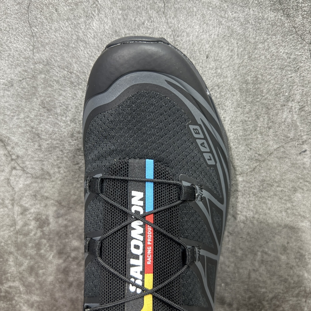 图片[5]-【PZ纯原】SALOMON XT-6 萨洛蒙潮流越野机能户外功能鞋 黑色 410866 全新版本出货 好货不怕晚 品质 细节 材料都是肉眼可以见！ 售前售后也是其它工厂无法匹敌！ 纯原外贸平台特供订单 耗时半年巨作 全套原纸板楦头开发 原厂特供网布配套加持 确保原汁原味 完美呈现版型 原档数据独家私模五层组合大底 原装Ortholite轻量化鞋垫 中底布带钢印编号 原厂TPU锁扣 进口港宝加持 后跟自然饱满 还原公司包裹性 鞋面以“锯齿”状的包裹系统呈现 在基色底之下加入了各种色点缀 将公司的最新技术和时尚前卫的造型融入耐用的长跑款式中 鞋面由 TPU 薄膜制成 并焊接在高耐磨网眼上 使其既时尚又坚固 由 ACS底盘支撑 可增强稳定性和支撑力 以及由橡胶凸耳 Contragrip外底覆盖的 EVA 缓冲中底 旨在应对崎岖的地形 鞋舌上的彩色Salomon 标签、Quicklace 系统以及鞋头、鞋舌和鞋跟上的附加品牌使细节更加完美 让穿着者可以轻松驾驭户外与通勤下的任何运动生活场景 无缝鞋身户外随意纵横 颜值与脚感兼备 出街通勤 绝对非常吸睛 你值得拥有 尺码：36 36.5 37.5 38 38.5 39 40 40.5 41 42 42.5 43 44 44.5 45-选品中心