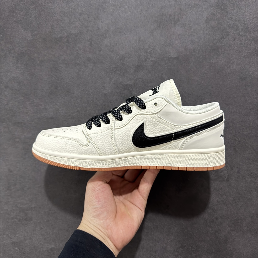 280 【定制版】Air Jordan 1 Low AJ1 乔1 斯图西联名 黑勾生胶 高端定制 低帮复古篮球鞋 XX3168-170
