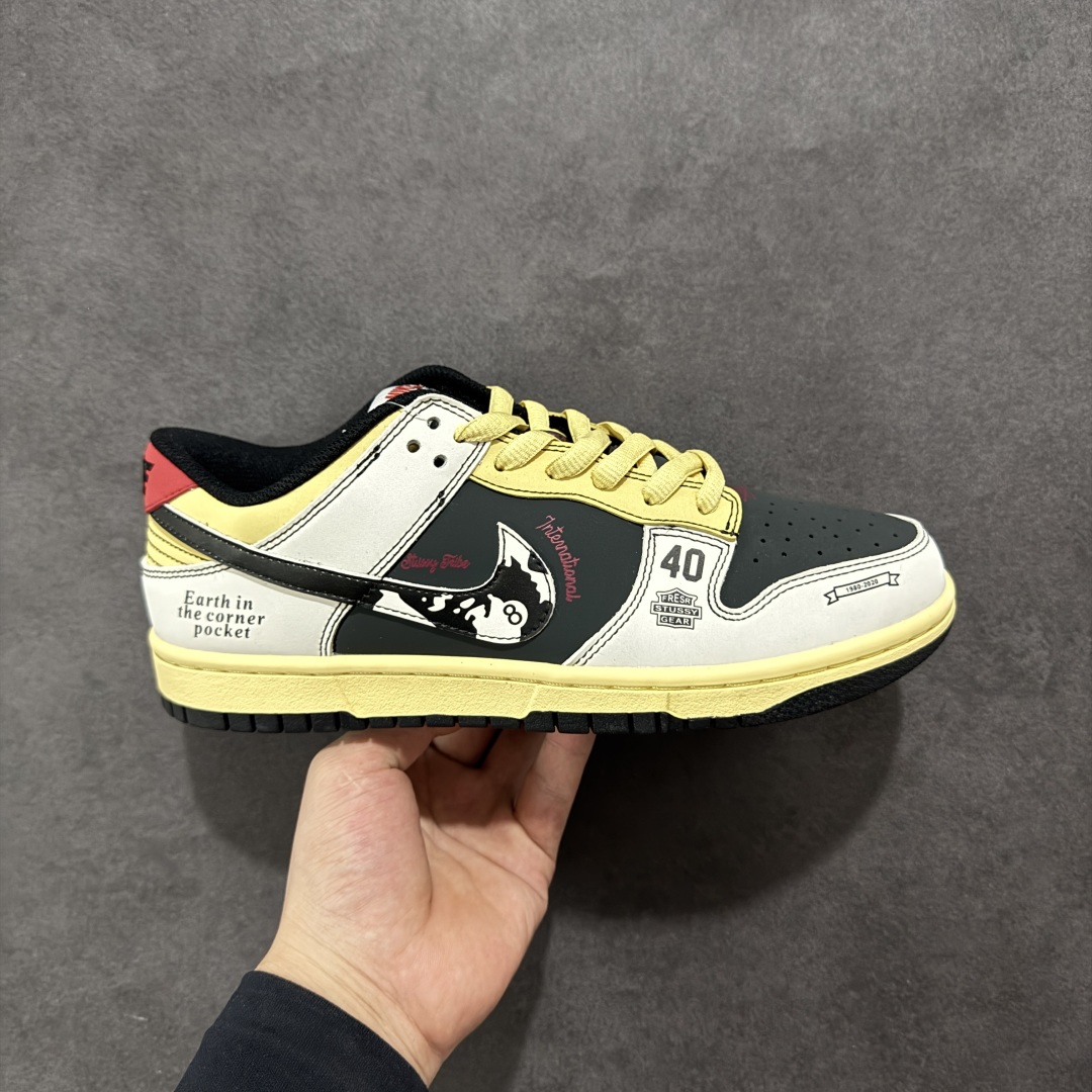 280 【定制版】Nike SB Dunk Low 斯图西联名 黑红 周年高端定制 低帮休闲板鞋 ST6636-002
