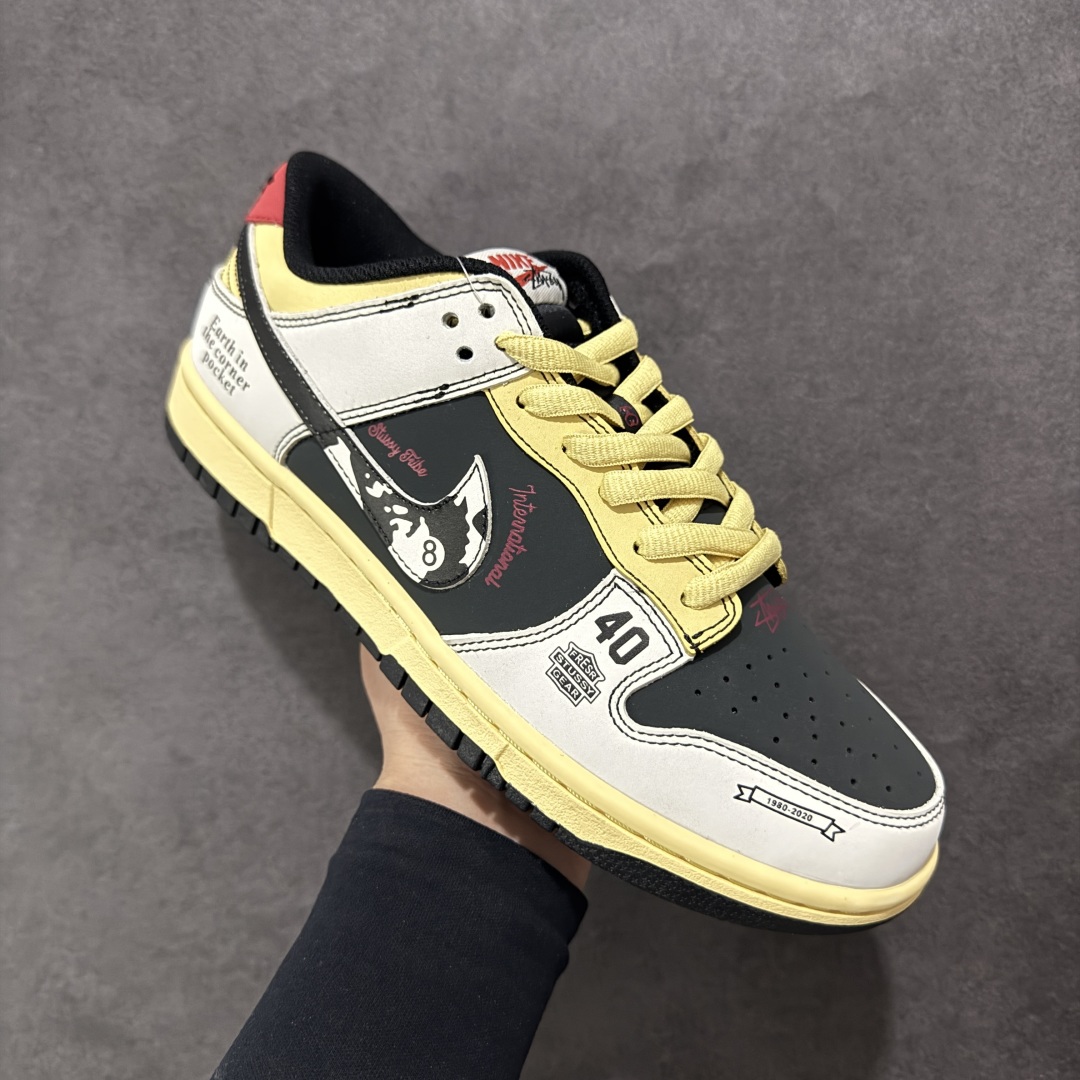 280 【定制版】Nike SB Dunk Low 斯图西联名 黑红 周年高端定制 低帮休闲板鞋 ST6636-002