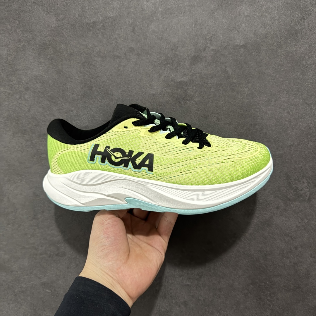 【纯原版】HOKA ONE ONE RINCON 4 舒适防滑耐磨低帮休闲跑步鞋 林康4代 Rincon 4 是一款日常训练用的跑步鞋,踩上去的感觉很结实。它适合中短距离跑步,但如果您习惯于稍硬的感觉,也可以用于长距离跑步。但它的速度不够快,不能作为速度训练鞋,也不够柔软,不能作为恢复训练鞋,日常里程跑才是它的优势所在。如果您想尝试 Hoka 跑鞋,又想享受极具竞争力的价格,那就试试这款鞋吧。尺码:36 36.5 37.5 38 38.5 39 40 40.5 41 42 42.5 43 44 44.5 45-选品中心