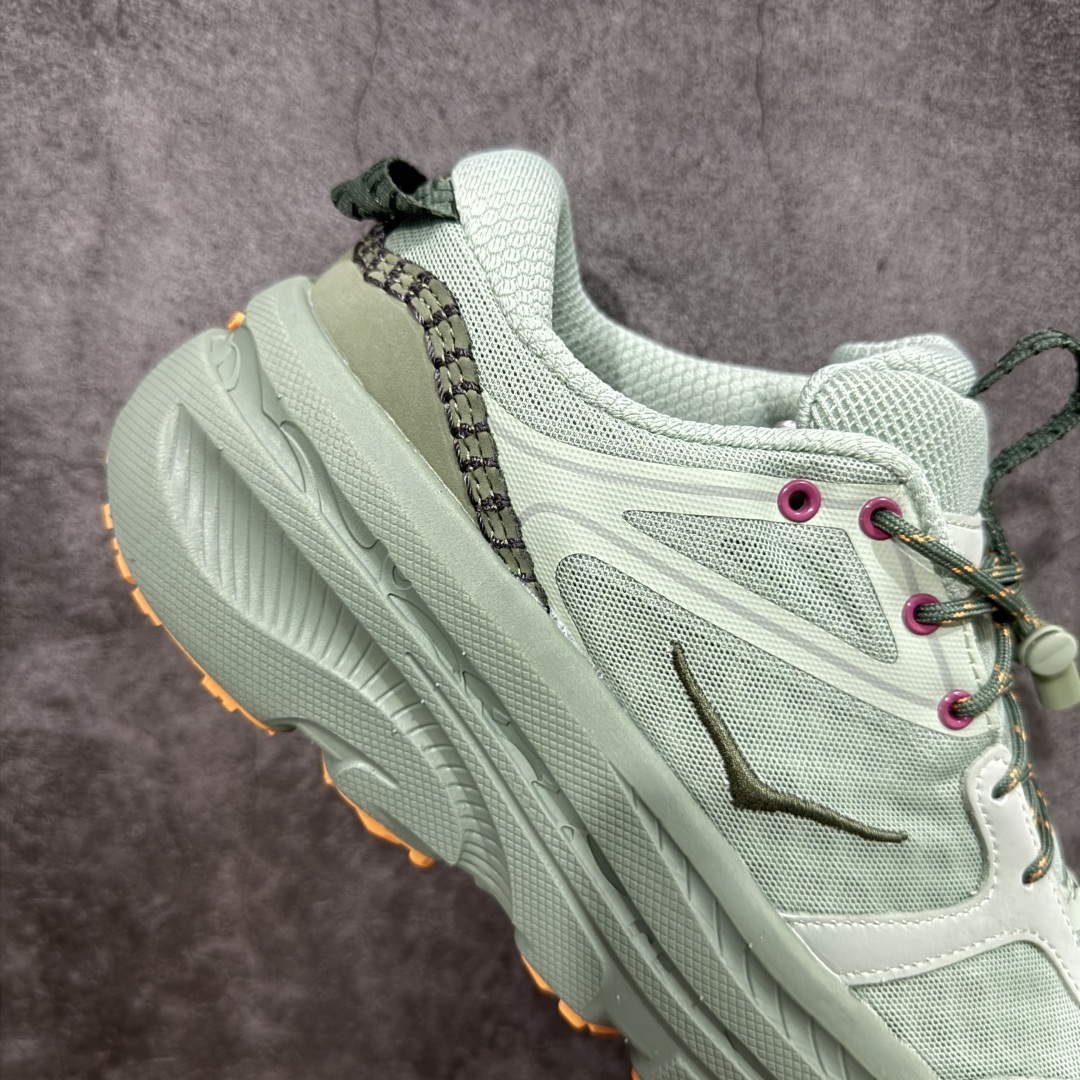 图片[7]-【公司级】HOKA ONE ONE Bondi B3 LS 运动舒适低帮跑步鞋 男女同款 高品质 原材料开发 邦代鞋头采用牛皮革材质 网面是MONO 纱材质 ，里面是蜂窝煤透气网眼定型。后跟设计采用皮革双缝线 ，HOKA经典的厚底设计。 鞋底采用EVA板材发泡 脚感舒适 减震耐磨透气跑步运动鞋 尺码 36 36.5 37.5 38 38.5 39 40 40.5 41 42 42.5 43 44 44.5 45 46 47-选品中心