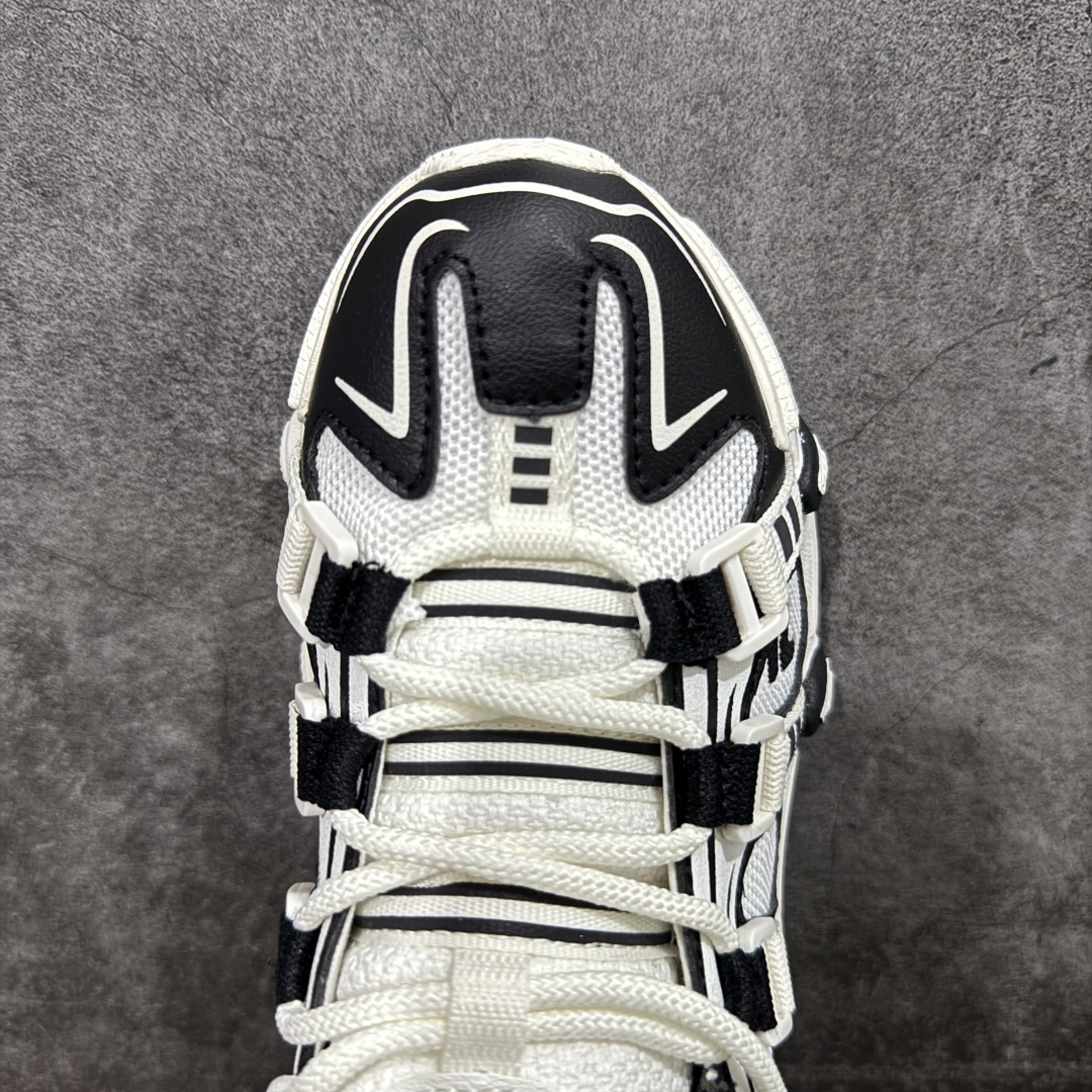 
Joshua Vides x Fila Fusion Exocet 山脉鞋 雪白黑
舒适百搭休闲潮流机