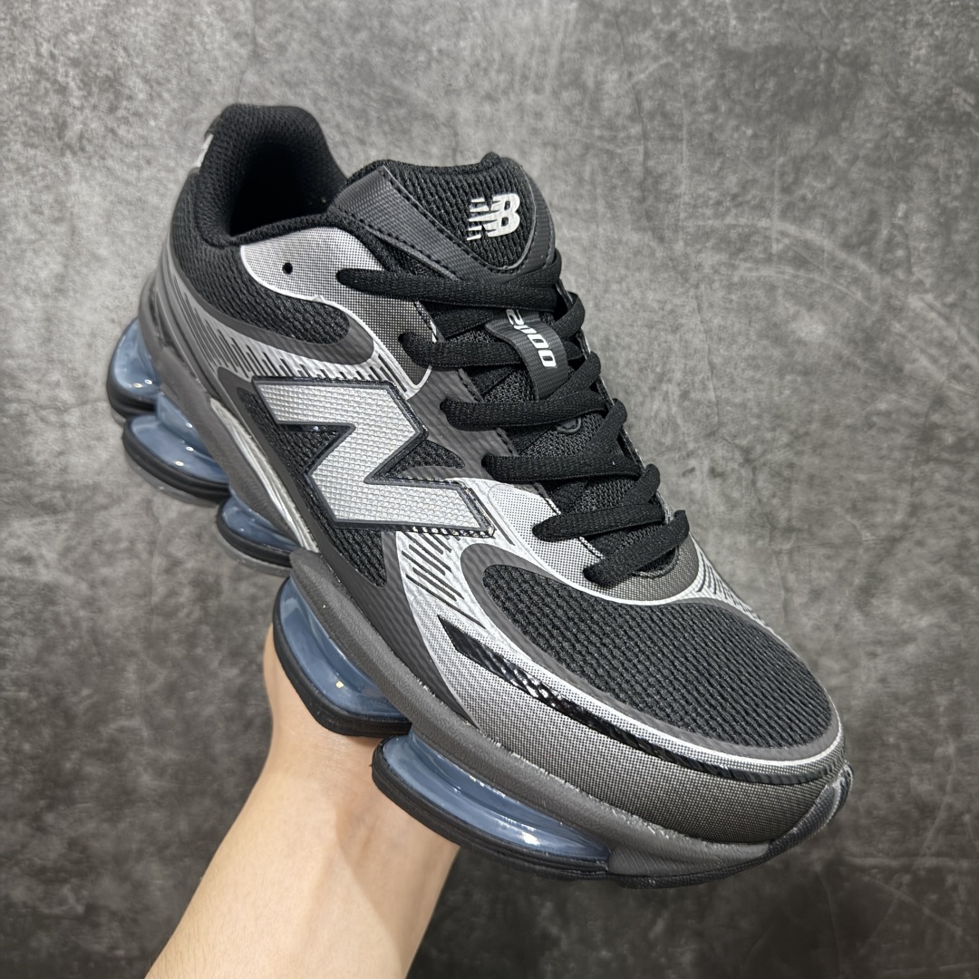 图片[3]-【公司级】New Balance NB2000 舒适百搭防滑耐磨低帮 休闲跑步鞋 New Balance 在近两年的球鞋市场屡出奇招，在经典鞋型保持进一步增长的同时，推出的每一款新鞋型也都有傲人的战绩。在 327、9060 等鞋型获得成功之后，今天 New Balance 家族又迎来了新鲜血液的注入。这双New Balance 2000 依然是融合了新旧元素的跑鞋造型，命名为 2000，或许是它的设计理念有着 Y2K 的血统。最大的亮点，在于这双鞋的中底。外侧以五个ABZORB 单元，带来极具辨识度和冲击力的视觉效果，让这双鞋在外观和脚感方面都颇具吸引力。 尺码：36 37 37.5 38 38.5 39 40 40.5 41 42 42.5 43 44 45-选品中心