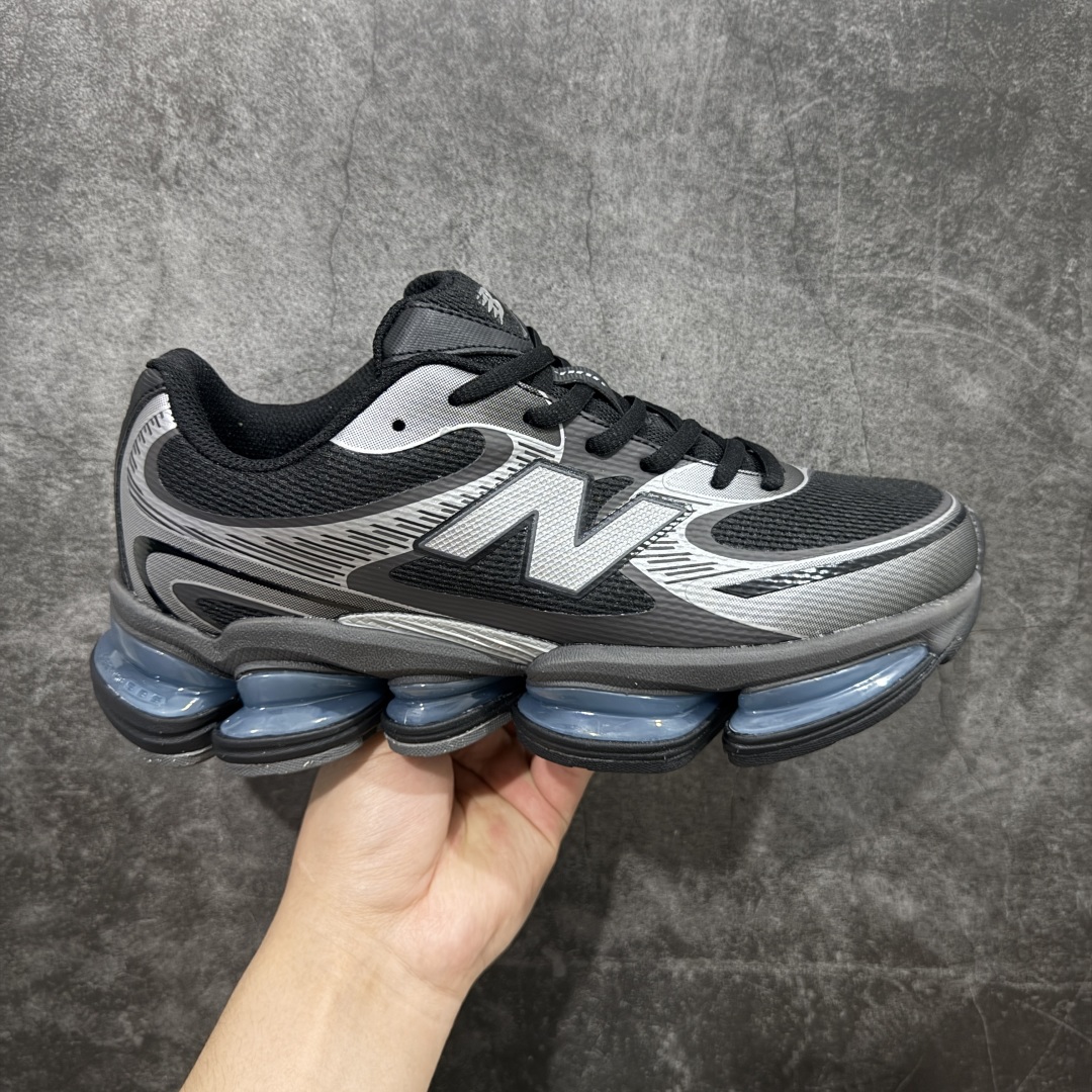 【公司级】New Balance NB2000 舒适百搭防滑耐磨低帮 休闲跑步鞋 New Balance 在近两年的球鞋市场屡出奇招，在经典鞋型保持进一步增长的同时，推出的每一款新鞋型也都有傲人的战绩。在 327、9060 等鞋型获得成功之后，今天 New Balance 家族又迎来了新鲜血液的注入。这双New Balance 2000 依然是融合了新旧元素的跑鞋造型，命名为 2000，或许是它的设计理念有着 Y2K 的血统。最大的亮点，在于这双鞋的中底。外侧以五个ABZORB 单元，带来极具辨识度和冲击力的视觉效果，让这双鞋在外观和脚感方面都颇具吸引力。 尺码：36 37 37.5 38 38.5 39 40 40.5 41 42 42.5 43 44 45-选品中心
