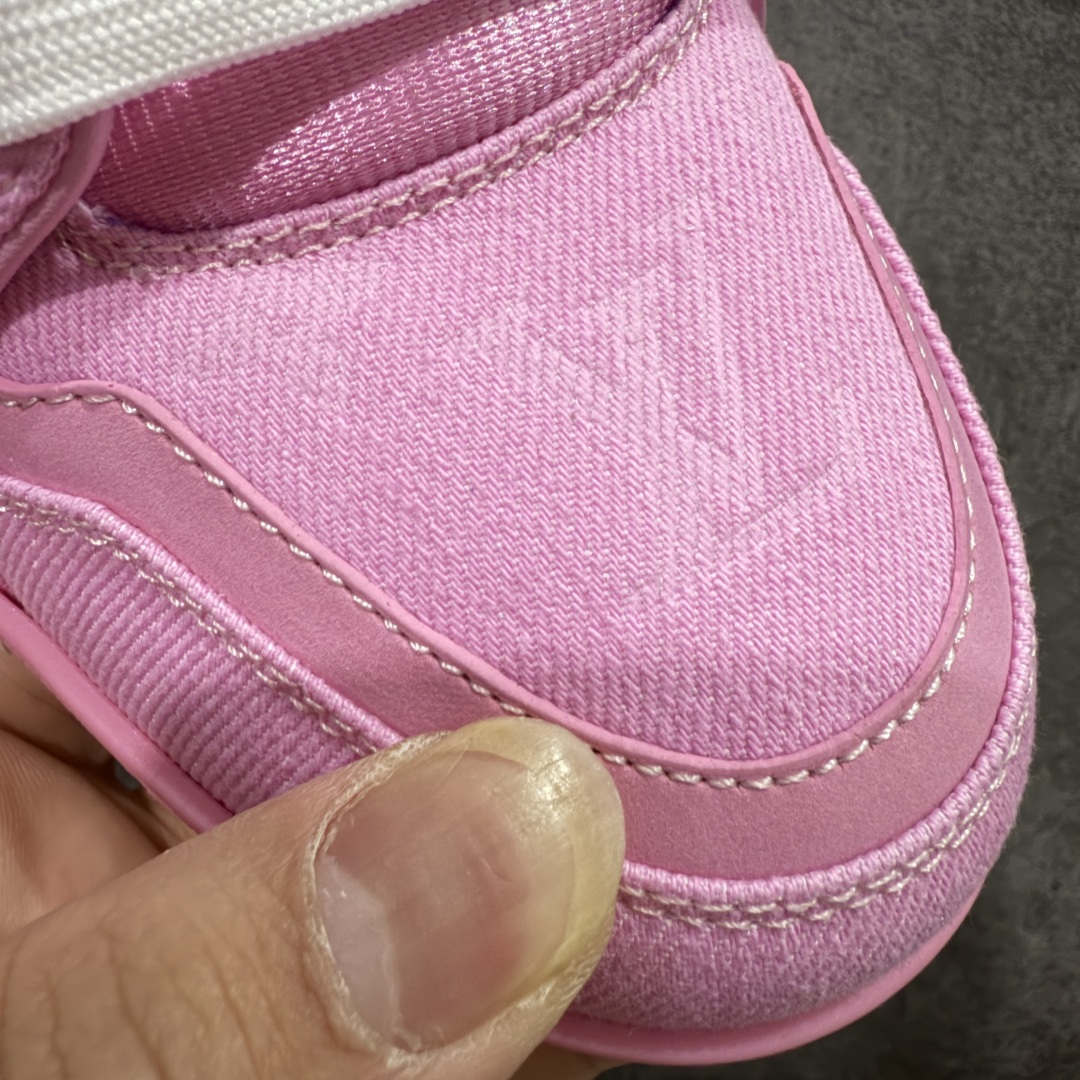 图片[5]-【海淘代购升级版】 现货当天可取 LV Trainer系列高奢运动鞋 粉牛仔 新款芯片顶级 潮人必备单品 同步ZP官网空胶工艺 鞋舌、挂饰均镶嵌NFC芯片感应装置 正确胶片断点式设计 中底正确还原原版油印字母比例 1：1原楦格板、楦头、刀磨全新升级！ 独家订制顶级压纹麂皮 原版开模TPU大底 质感原版一致 垫脚聚米微料加透气英伦网布 披靡市场任何版本！细节完美呈现！ 代购指定版本 全新升级最新双盒包装 扫码秒进官网！ 全套包装配件同比原版 尺码： 35-40-选品中心