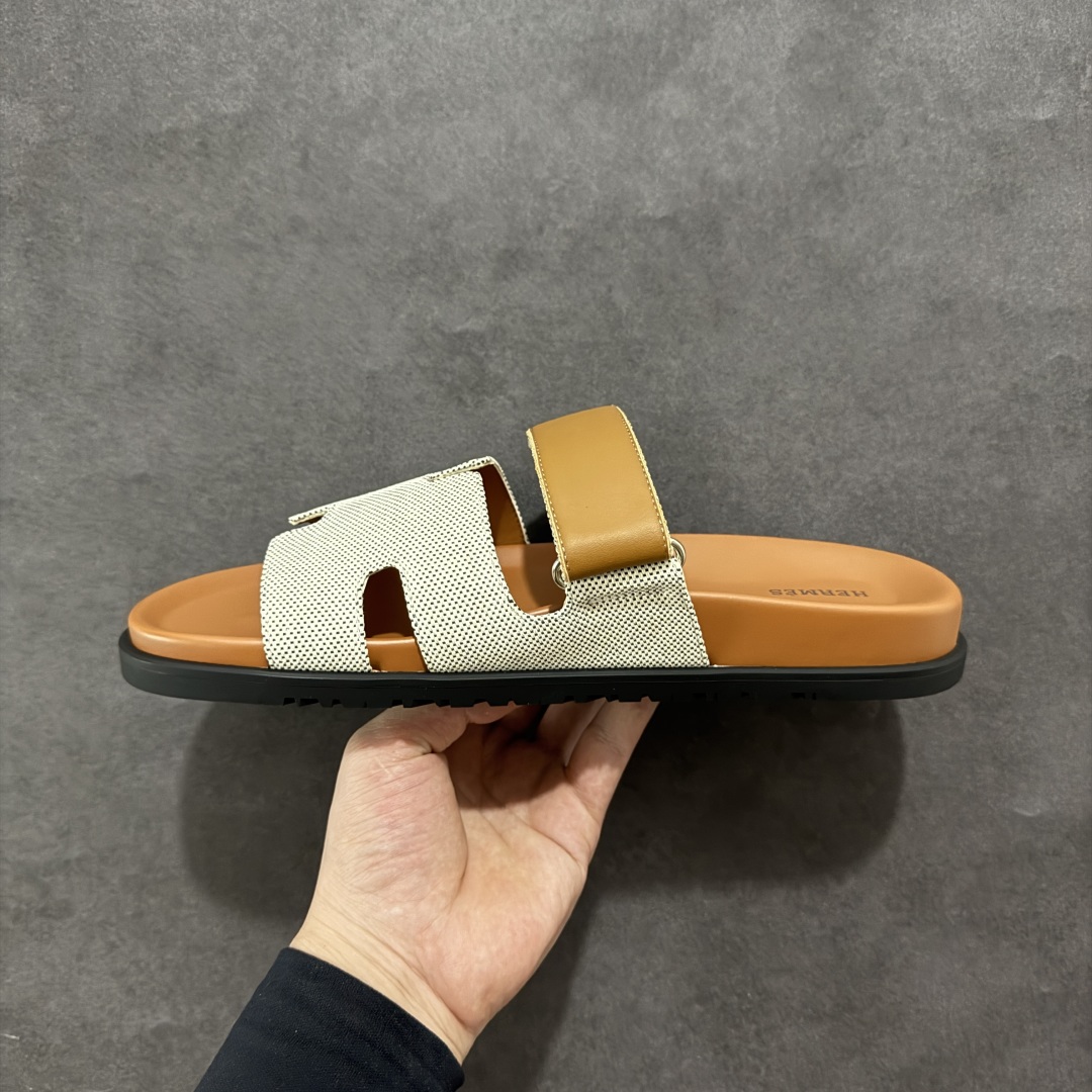 260 HERMES 爱马仕 Chypre 平底一字拖鞋 经典系列2025 最新经典款拖鞋