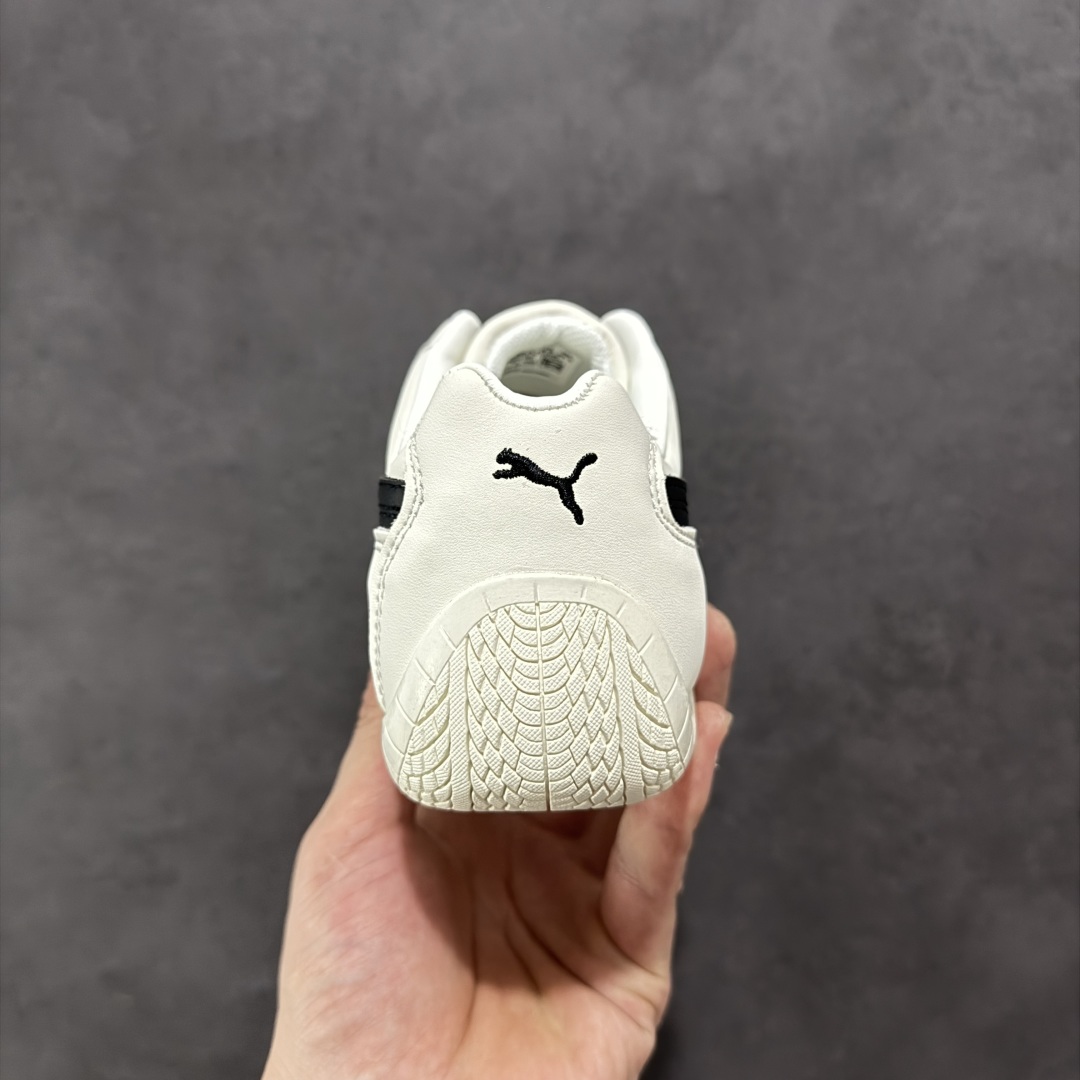 图片[4]-【YH版本】Puma Roma M Motorsport 彪马罗马阿莫尔系列低帮复古运动休闲赛车跑鞋 YY联名系列 黑色 全球知名运动品牌PUMA宝马赛车系列，融合了宝马车队的标志性配色，以趣味十足又前卫复古的设计引领潮流，将赛道精神融入街头时尚，开启前卫竞速之旅。自1978年巴伐利亚车队走上世界舞台，宝马赛车就在全球汽车制造和赛车运动领域留下了浓墨重彩的一笔。全新的两款BMW MMS Roma与BMW MMS Speedboat鞋款，均从宝马车型中汲取灵感。以黑或白为底色，融入经典配色，主打前卫复古风。Roma鞋款的鞋侧以复古的流线造型，缀以宝马经典Logo，巧妙吸睛；而Speedcat鞋款以亮眼三色条纹元素缀以舒适鞋面，赋予了独特的个性美学，演绎赛车的无尽能量。 货号：401603 -02 尺码 35.5 36 37 37.5 38 38.5 39 40 40.5 41 42 42.5 43 44 44.5 45-选品中心