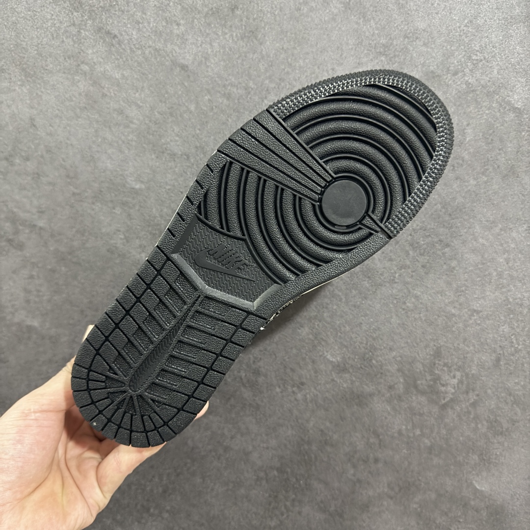 260 【定制版】Travis Scott x Nike Air Jordan 1 Low x Louis Vuitton Air Jordan 1 Low 反转绿白棕小钩倒钩 XD0798-301 S
