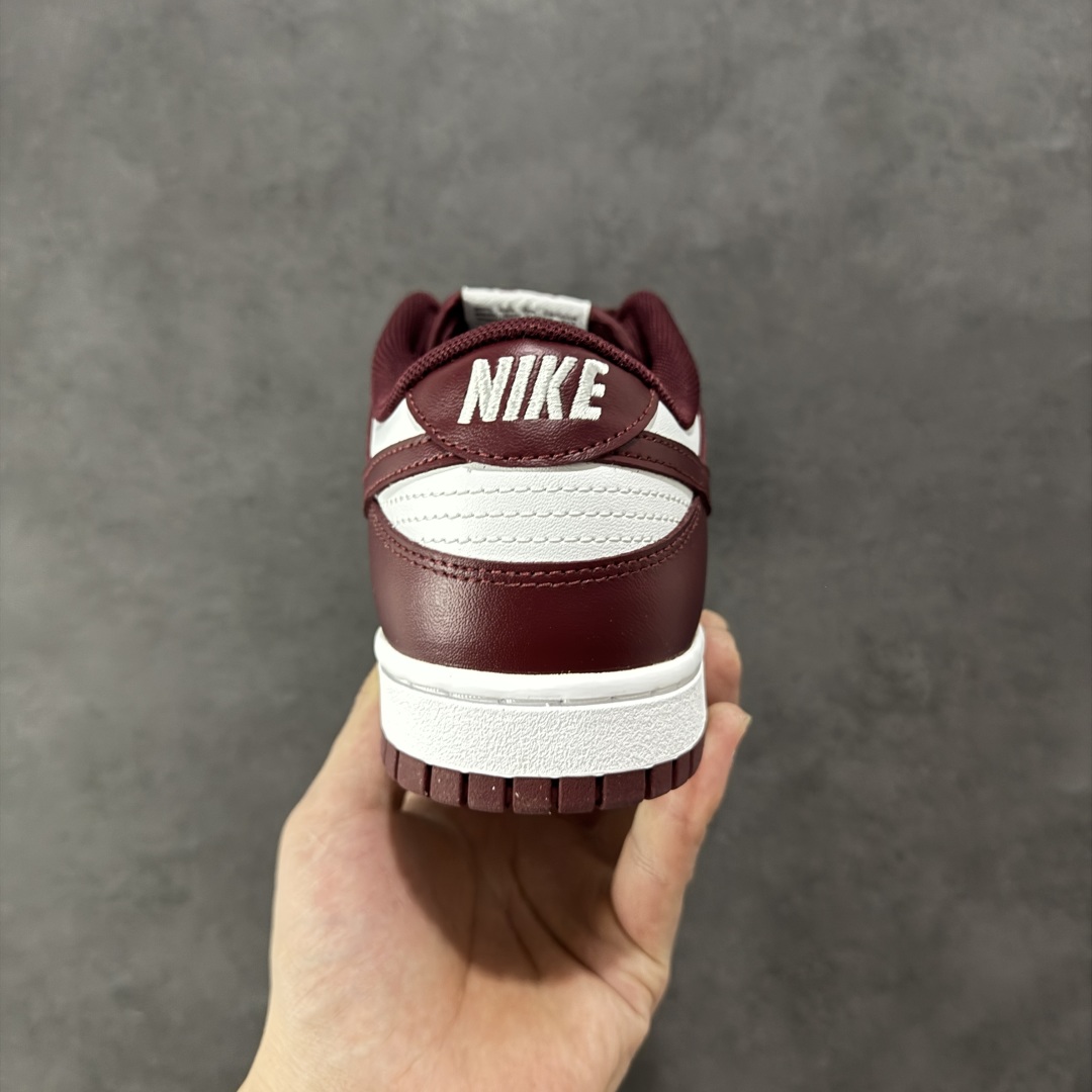 图片[4]-【YC纯原】NK Dunk Low 红杉 DV0833-115 实力大厂出品 新配色陆续开发 全套原纸板楦头开发 确保原汁原味 完美呈现DUNK版型 一比一鞋头弧度高度鞋身弧度 此版本只针对中端市场 皮料材质有所更替 其他数据细节工艺流程均保持一致 绝不口嗨 细节品控鞋型随意对比 独家私模官方第六代原厂航空铝磨具打磨大底 鞋头坡度极致还原 无解鞋型 原盒原配 圈内天花板工艺 原厂玻璃冲刀 超高清洁度 全鞋零毛边皮料切割 原厂中底布点胶 中底布拉帮走线遵循公司 尺码：36 36.5 37.5 38 38.5 39 40 40.5 41 42 42.5 43 44 44.5 45 46-选品中心