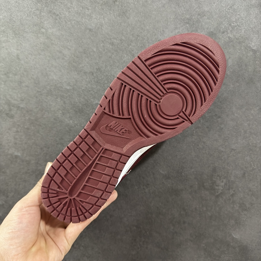 图片[9]-【YC纯原】NK Dunk Low 红杉 DV0833-115 实力大厂出品 新配色陆续开发 全套原纸板楦头开发 确保原汁原味 完美呈现DUNK版型 一比一鞋头弧度高度鞋身弧度 此版本只针对中端市场 皮料材质有所更替 其他数据细节工艺流程均保持一致 绝不口嗨 细节品控鞋型随意对比 独家私模官方第六代原厂航空铝磨具打磨大底 鞋头坡度极致还原 无解鞋型 原盒原配 圈内天花板工艺 原厂玻璃冲刀 超高清洁度 全鞋零毛边皮料切割 原厂中底布点胶 中底布拉帮走线遵循公司 尺码：36 36.5 37.5 38 38.5 39 40 40.5 41 42 42.5 43 44 44.5 45 46-选品中心