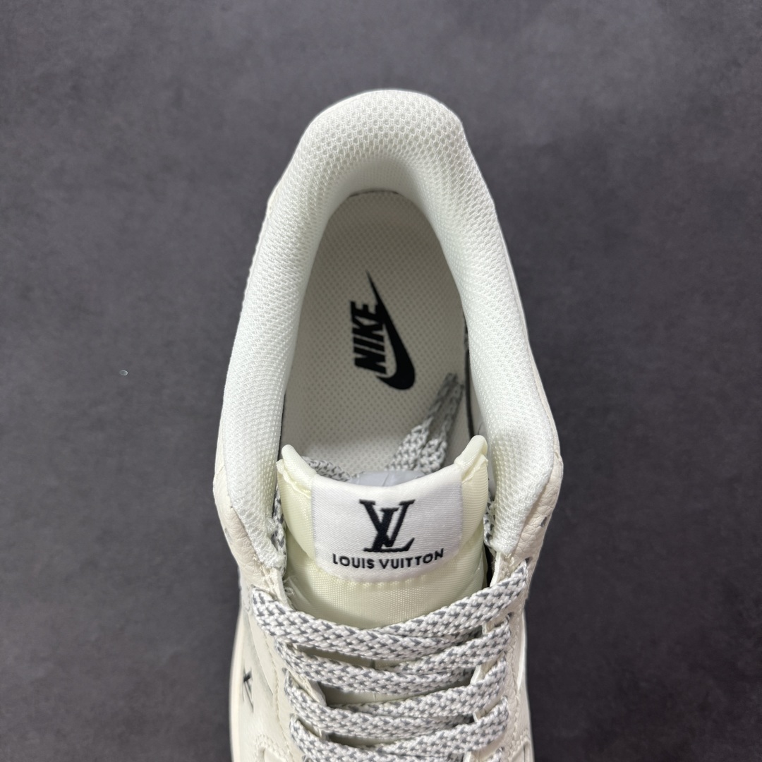 260 【定制版】海外限量发售！NIke Air Force 1 '07 Low “LV联名——米白黑底”空军一号 低帮 XX3168-139