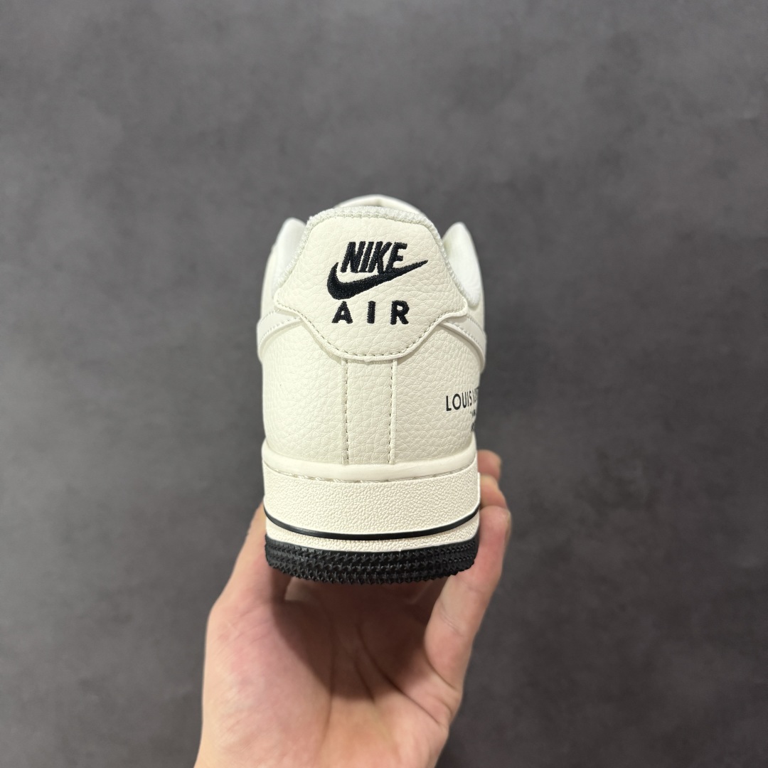 260 【定制版】海外限量发售！NIke Air Force 1 '07 Low “LV联名——米白黑底”空军一号 低帮 XX3168-139