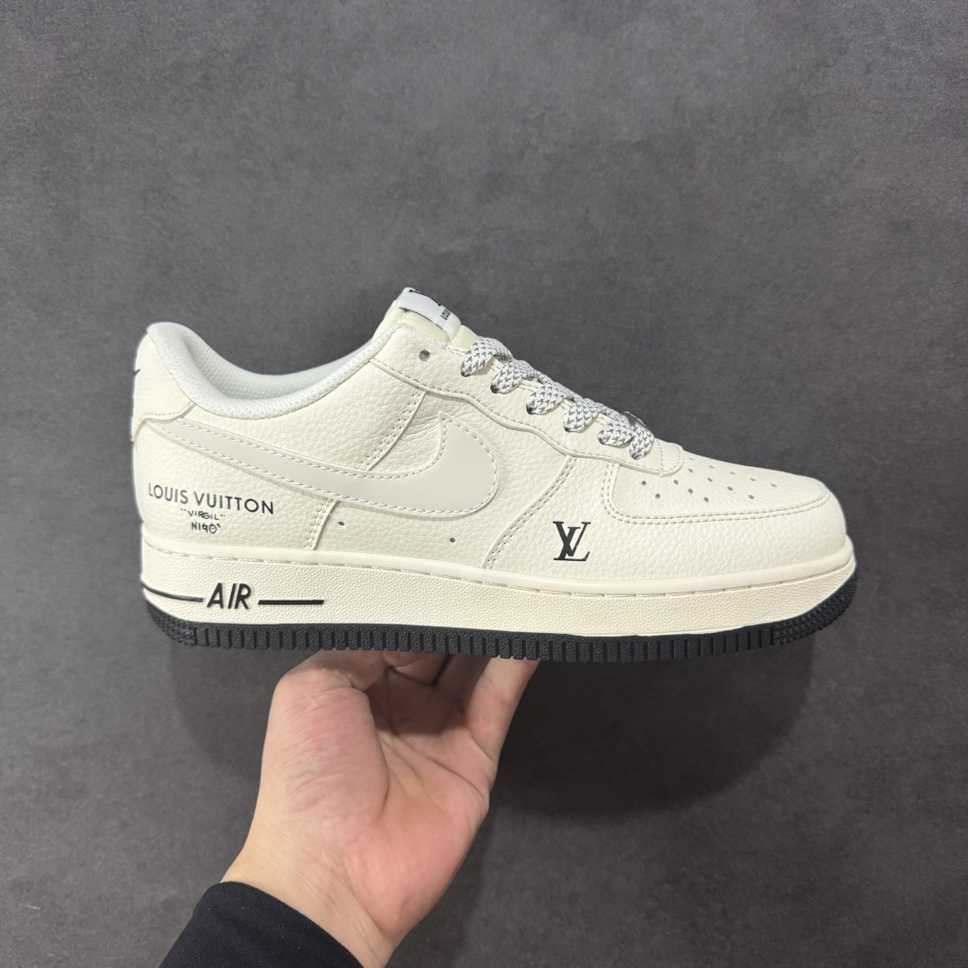 260 【定制版】海外限量发售！NIke Air Force 1 '07 Low “LV联名——米白黑底”空军一号 低帮 XX3168-139
