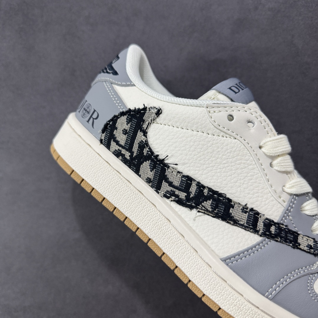 260 【定制版】Dior x Air Jordan 1 Low 定制配色 迪奥联名 乔1 AJ1经典低帮休闲百搭板鞋 XF8698-077