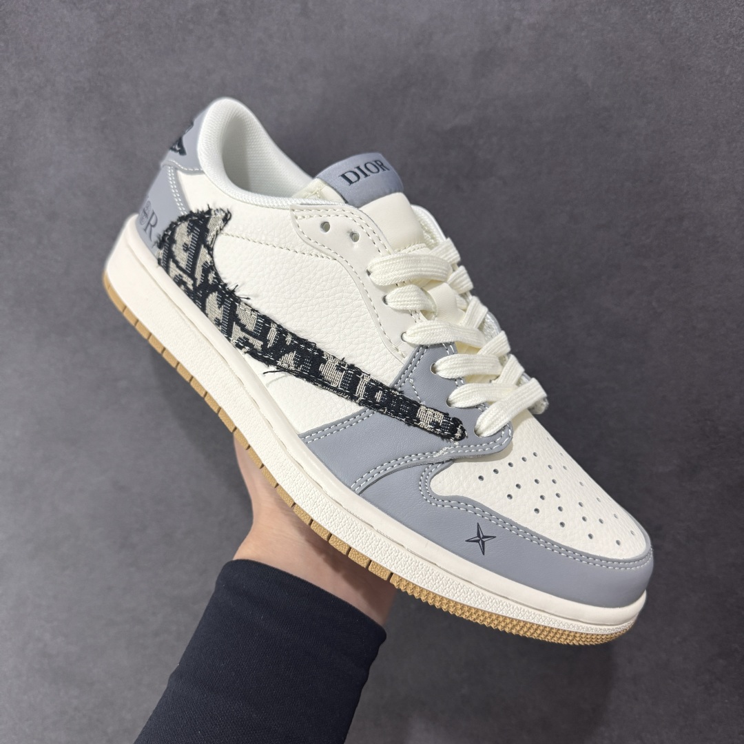 260 【定制版】Dior x Air Jordan 1 Low 定制配色 迪奥联名 乔1 AJ1经典低帮休闲百搭板鞋 XF8698-077