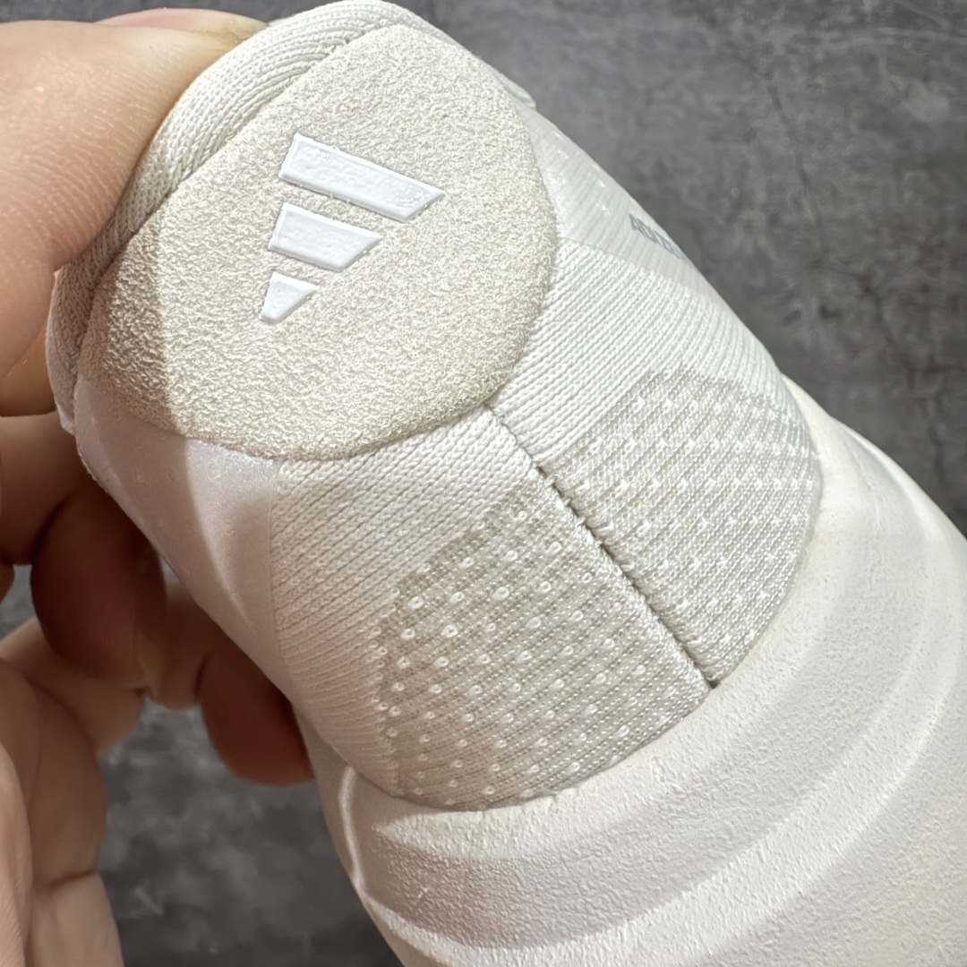 图片[2]-【渠道纯原】AD Adizero Eva SL M 零度进化版系列低帮轻便透气竞速休闲运动慢跑鞋 JR3419 全新版本出货 灰银配色 品相相当完美 细节到位 全鞋均使用原材料 原档案打造 内置碳板 目前市场最强 欢迎对比 相信大家对去年 adidas 横空出世的「顶级超跑」adiZero Adios Pro EVO 1 记忆犹新！不仅登顶阿迪史上最轻跑鞋宝座，更在接下来的全球马拉松赛事中，持续书写着惊人成绩，被网友戏称新一代「阿迪神鞋」全网刷屏！极简设计语言与强烈速度感和存在感的鞋侧三线，让人过目不忘，特别种草！其中定位于中长跑训练的 adidas Adizero Evo SL，整体外观造型与 adiZero Adios Pro EVO 1 非常相似。中底配置方面搭载全掌 Lightstrike Pro，鞋面采用透气网面示人，契合日常训练鞋的定位，更加耐用。外底给到了马牌橡胶，及类似上代竞速旗舰 adidas Adizero Adios Pro 3 区域分布。整体看下来无论是外观的鲜明辨识度，还是配置的扎实程度都很顶。 尺码：36 36⅔ 37⅓ 38 38⅔ 39⅓ 40 40⅔ 41⅓ 42 42⅔ 43⅓ 44 45-选品中心