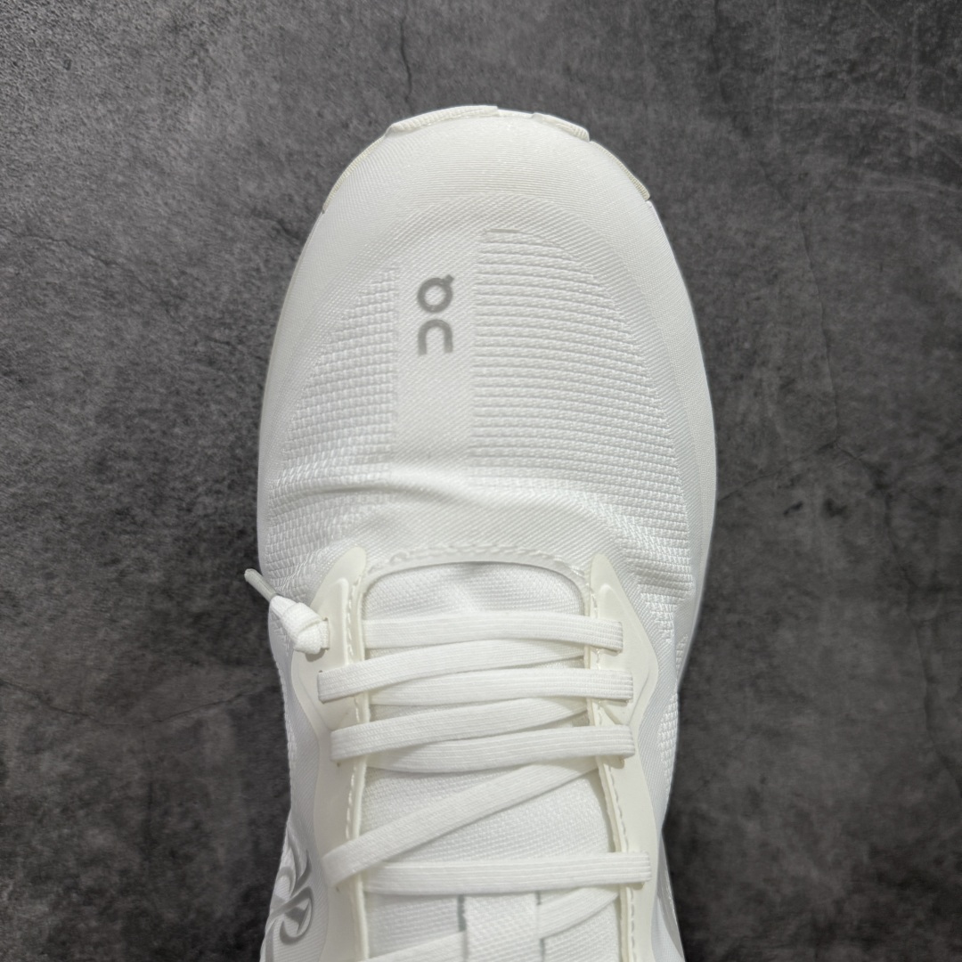 图片[5]-【公司级】KITH x On昂跑 Cloudzone 舒适百搭防滑耐磨 低帮 休闲跑步鞋 CloudTec®专利科技鞋底搭载耐温耐用革新中底泡棉 同时以摇椅圆弧的机能感轮廓 带来流畅平稳的迈步 轻量透气的工程网格结合环保人造麂皮 衬托出活力醒目的视觉效果 饰有品牌Logo的TPU鞋带扣 让系带方式别具一格 是日常穿搭、旅行和城市探索的理想之选 尺码：36-45-选品中心