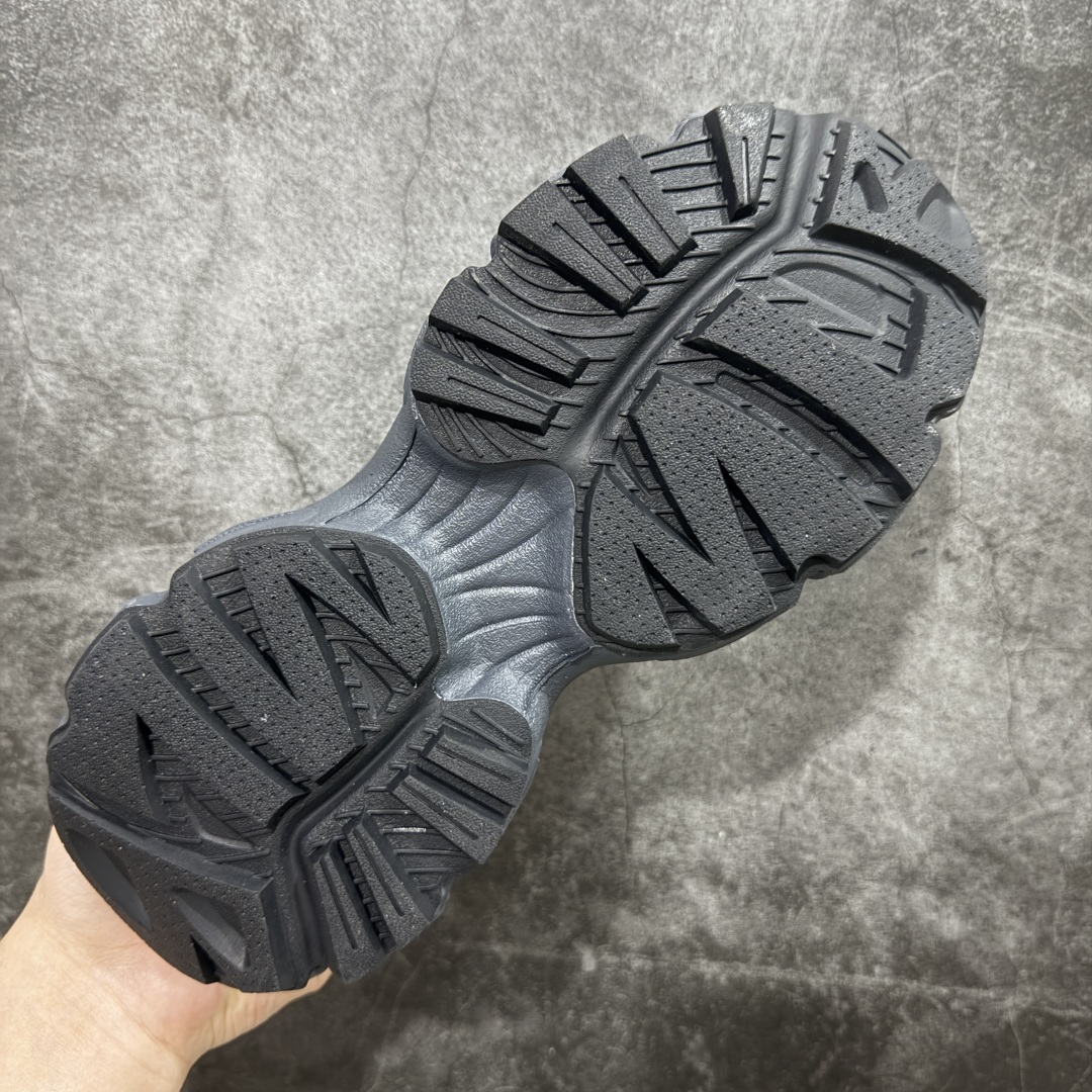 图片[9]-【纯原订单】MLB Winner Chunky 25新款 NY百搭舒适休闲潮流运动厚底增高 防滑耐磨 低帮 老爹鞋 男女同款 银色 潮流厚底时尚街头赛博老爹鞋 MLB官方同步出货 虞书欣等众多潮流明星同款 高弹双层MD大底 原楦原档案数据开发版型（完美鞋头弧度/后套收口效果🆚市面文案版本‼️） 原厂立体填充鞋舌海绵 中底注胶孔原数据开发模具大底原厂转印标市面上唯一纯原版本 原材料打造 内增高6cm 原厂1：1模具开发 原厂进口纳米材质 原盒雷射防伪标包装 天猫订单品质 官网尺码：35 36 36.5 37.5 38 38.5 39 40 40.5 41 42 42.5 43 44 45-选品中心