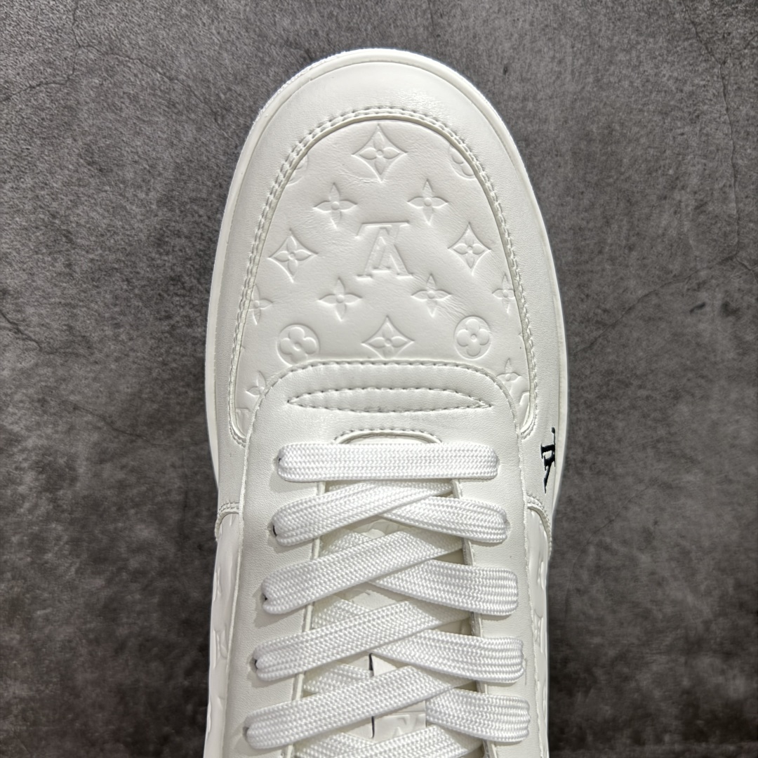 图片[5]-【海淘代购版】Louis Vuitton LV 路易威登 Rivoli 低帮休闲板鞋 海淘代购同渠道品质 高端零售 外贸充正专供 原版购入开发 ZP级全套包装 完美楦型 正确卡色 大底TPU 质感媲美原版 细节与原版一致 请注意区分市面通货材 尺码：38 39 40 41 42 43 44 45 46-选品中心