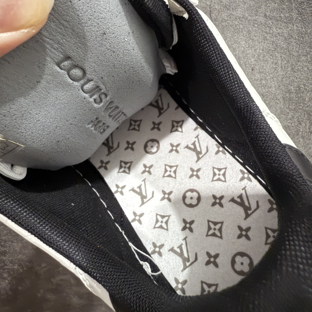 图片[9]-【海淘代购版】Louis Vuitton LV 路易威登 Rivoli 低帮休闲板鞋 海淘代购同渠道品质 高端零售 外贸充正专供 原版购入开发 ZP级全套包装 完美楦型 正确卡色 大底TPU 质感媲美原版 细节与原版一致 请注意区分市面通货材 尺码：38 39 40 41 42 43 44 45 46-选品中心