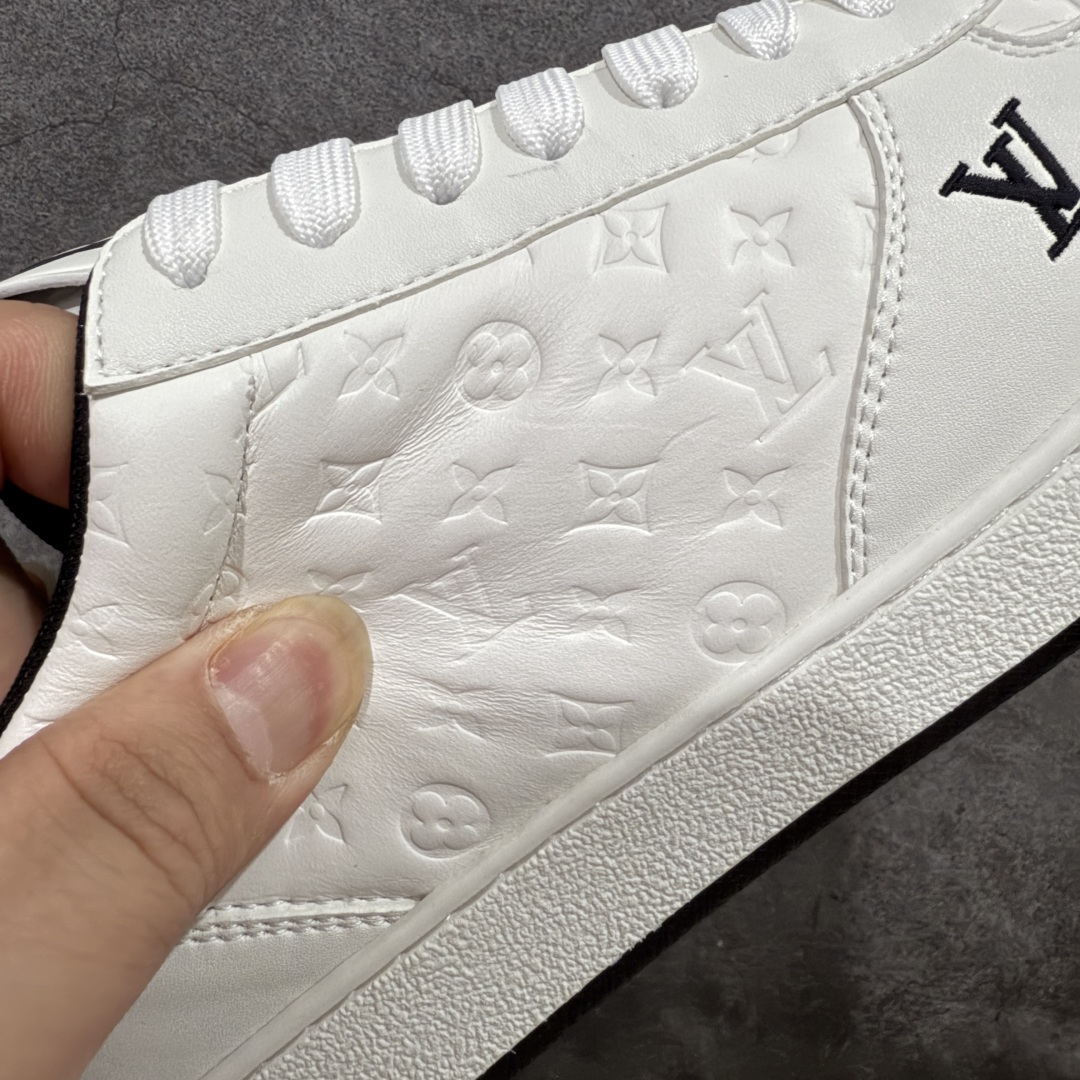 图片[3]-【海淘代购版】Louis Vuitton LV 路易威登 Rivoli 低帮休闲板鞋 海淘代购同渠道品质 高端零售 外贸充正专供 原版购入开发 ZP级全套包装 完美楦型 正确卡色 大底TPU 质感媲美原版 细节与原版一致 请注意区分市面通货材 尺码：38 39 40 41 42 43 44 45 46-选品中心