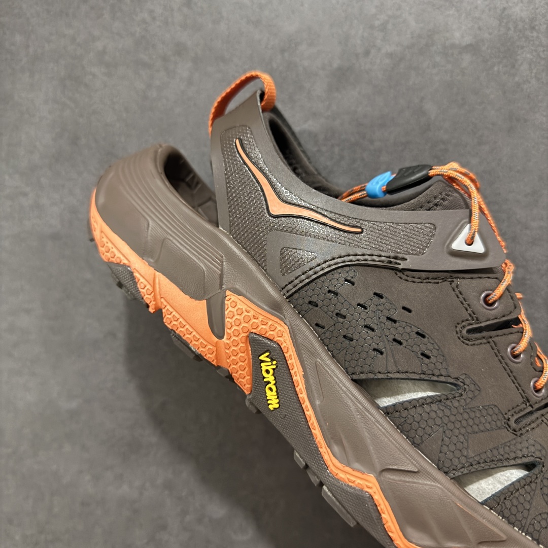 图片[6]-【HK纯原】HOKA One One Hopara Sandals 霍帕拉系列水路两用溯溪3.0 涉水休闲户外露营凉鞋 原版原档案开发 头层磨砂皮 rb+mod组合大底 作为先锋品牌的 HOKA ONE ONE总是以独特的方式 HOPA RA是一款溯溪鞋 又名排水鞋 可长期用于涉水和溯溪 保护脚底和脚趾的安全和舒适 鞋面材料速干 透气 耐磨 鞋底防滑 耐磨 抓地能力强 出于安全考虑 设计要求较高 涉水溯溪过程中 水 泥沙 可以直接从鞋内大孔排出 细纹鞋底使在岩石上抓地能力强 避免打滑 而上路后 鞋面具有快干透气等优点 尺码：36 36.5 37.5 38 39 40 40.5 41 42 42.5 43 44 45-选品中心
