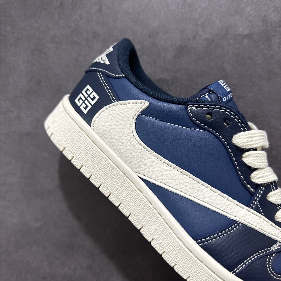 图片[6]-【定制版】Travis Scott x Nike Air Jordan 1 Low x GIVENCHY 三方联名 Air Jordan 1 Low 反转深蓝米白倒钩 纯原版本全鞋采用原装头层皮，用料扎实 精雕细琢鞋型极致还原 飞翼3D打印改良 深度立体 四线中底拉帮皮料选材 钢印 背胶一应俱全 全新批次 原装原模大底全鞋原厂定制皮料，手感细腻正确折边工艺 完美细节诠释 货号：QY0568 962 尺码：36-46（半）-选品中心