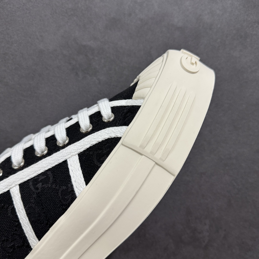 图片[5]-【广东纯原版本】Gucci厚底布鞋 引领新风尚 5cm隐形增高术 悄悄拉长腿部线条，矮个子救星/小个子神器 软弹缓震厚底设计，踩出「踩屎感」舒适 却比老爹鞋轻60%，仿佛赤足踏云而行 🔥 三重新潮基因 🔥 ✅ 非遗千层纳底工艺 128道针脚手工缝制，比普通布鞋耐磨3倍 ✅ 3D立体足弓承托 记忆海绵鞋垫+透气网纱内里，暴走2万步不累脚 ✅ 解构主义新美学 撞色滚边/水墨书法/青花瓷纹样，汉服、牛仔裤皆可配 「让双脚在钢筋森林里，重获老布鞋的温柔」 点击下方小车，解锁你的云端漫步体验 ☁️ 配码：35-40-选品中心