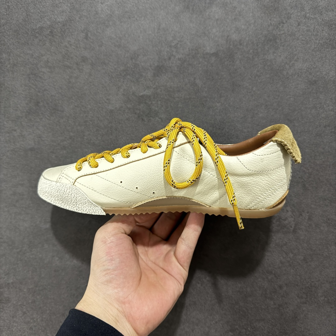 图片[2]-【广东纯原版本】GGDB Golden Goos* 25ss 德训鞋ggdb经典情侣款小脏鞋 火红程度上怼小白鞋，下踩各类小脏鞋！小红书爆款推荐 明星私服上脚示范 ×就是这么百搭 ！再也不用担心洗鞋的问题啦！ 鞋面原版定制牛皮（做旧精髓所在）内里毛巾+牛皮垫脚，原版开模3.5cm内**乳胶鞋垫…… 不规则手工打磨做破鞋面，就连鞋底也是打磨做旧的~~ 尺码：35 36 37 38 39 40-选品中心