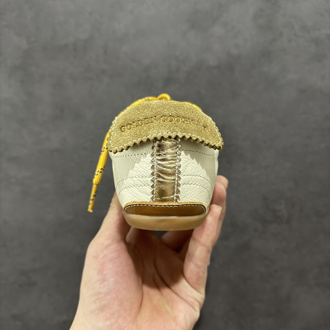 图片[4]-【广东纯原版本】GGDB Golden Goos* 25ss 德训鞋ggdb经典情侣款小脏鞋 火红程度上怼小白鞋，下踩各类小脏鞋！小红书爆款推荐 明星私服上脚示范 ×就是这么百搭 ！再也不用担心洗鞋的问题啦！ 鞋面原版定制牛皮（做旧精髓所在）内里毛巾+牛皮垫脚，原版开模3.5cm内**乳胶鞋垫…… 不规则手工打磨做破鞋面，就连鞋底也是打磨做旧的~~ 尺码：35 36 37 38 39 40-选品中心