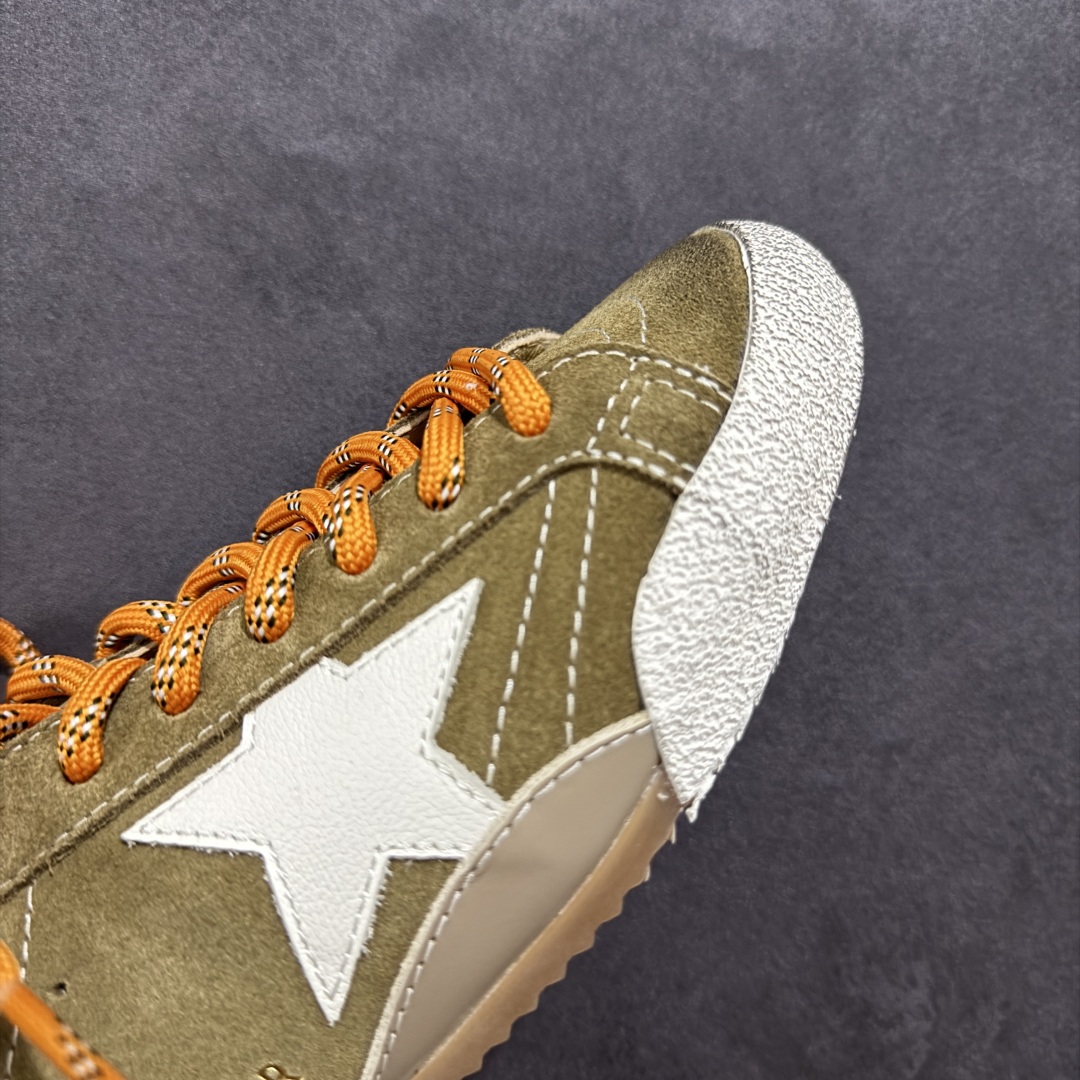 图片[5]-【广东纯原版本】GGDB Golden Goos* 25ss 德训鞋ggdb经典情侣款小脏鞋 火红程度上怼小白鞋，下踩各类小脏鞋！小红书爆款推荐 明星私服上脚示范 ×就是这么百搭 ！再也不用担心洗鞋的问题啦！ 鞋面原版定制牛皮（做旧精髓所在）内里毛巾+牛皮垫脚，原版开模3.5cm内**乳胶鞋垫…… 不规则手工打磨做破鞋面，就连鞋底也是打磨做旧的~~ 尺码：35 36 37 38 39 40-选品中心