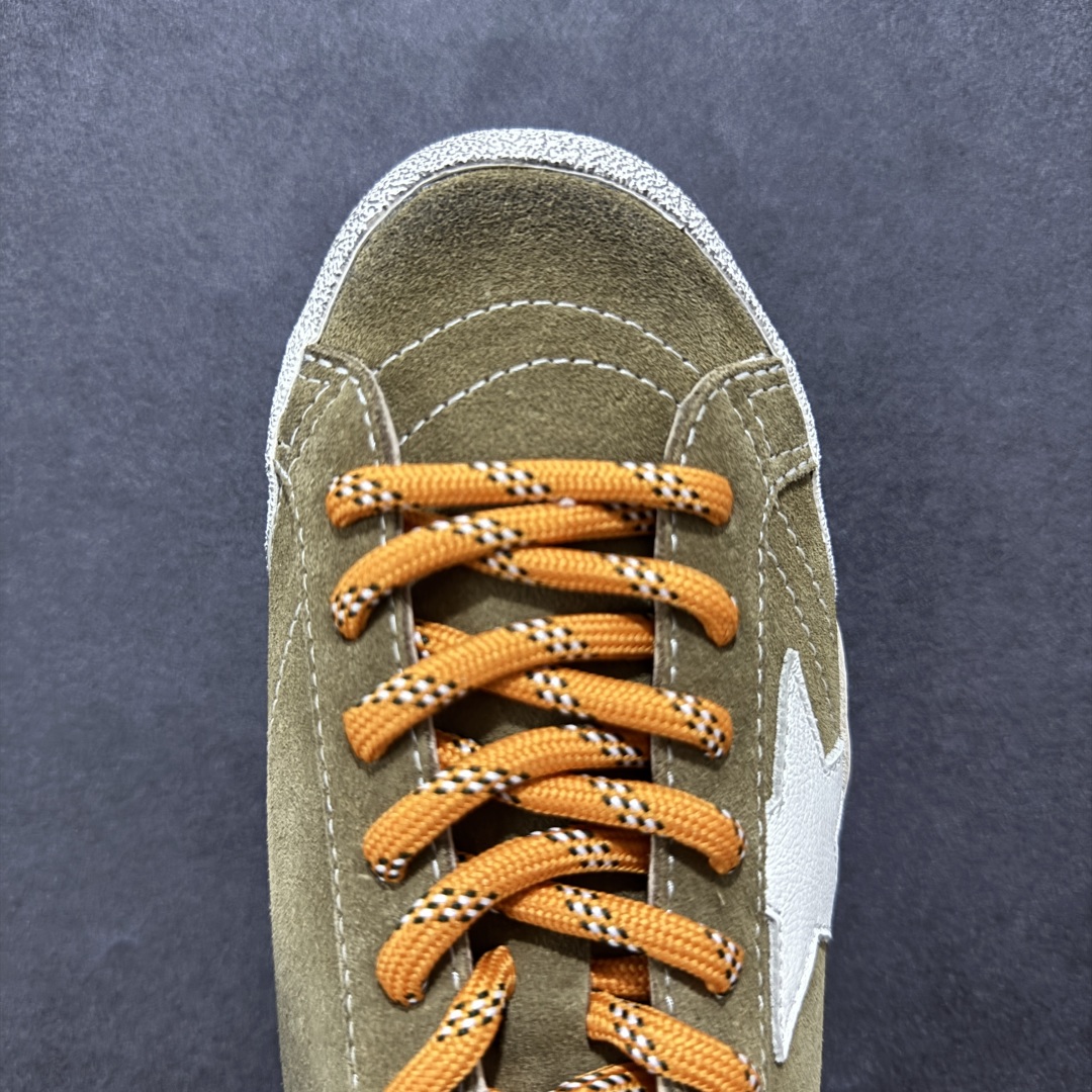 图片[8]-【广东纯原版本】GGDB Golden Goos* 25ss 德训鞋ggdb经典情侣款小脏鞋 火红程度上怼小白鞋，下踩各类小脏鞋！小红书爆款推荐 明星私服上脚示范 ×就是这么百搭 ！再也不用担心洗鞋的问题啦！ 鞋面原版定制牛皮（做旧精髓所在）内里毛巾+牛皮垫脚，原版开模3.5cm内**乳胶鞋垫…… 不规则手工打磨做破鞋面，就连鞋底也是打磨做旧的~~ 尺码：35 36 37 38 39 40-选品中心