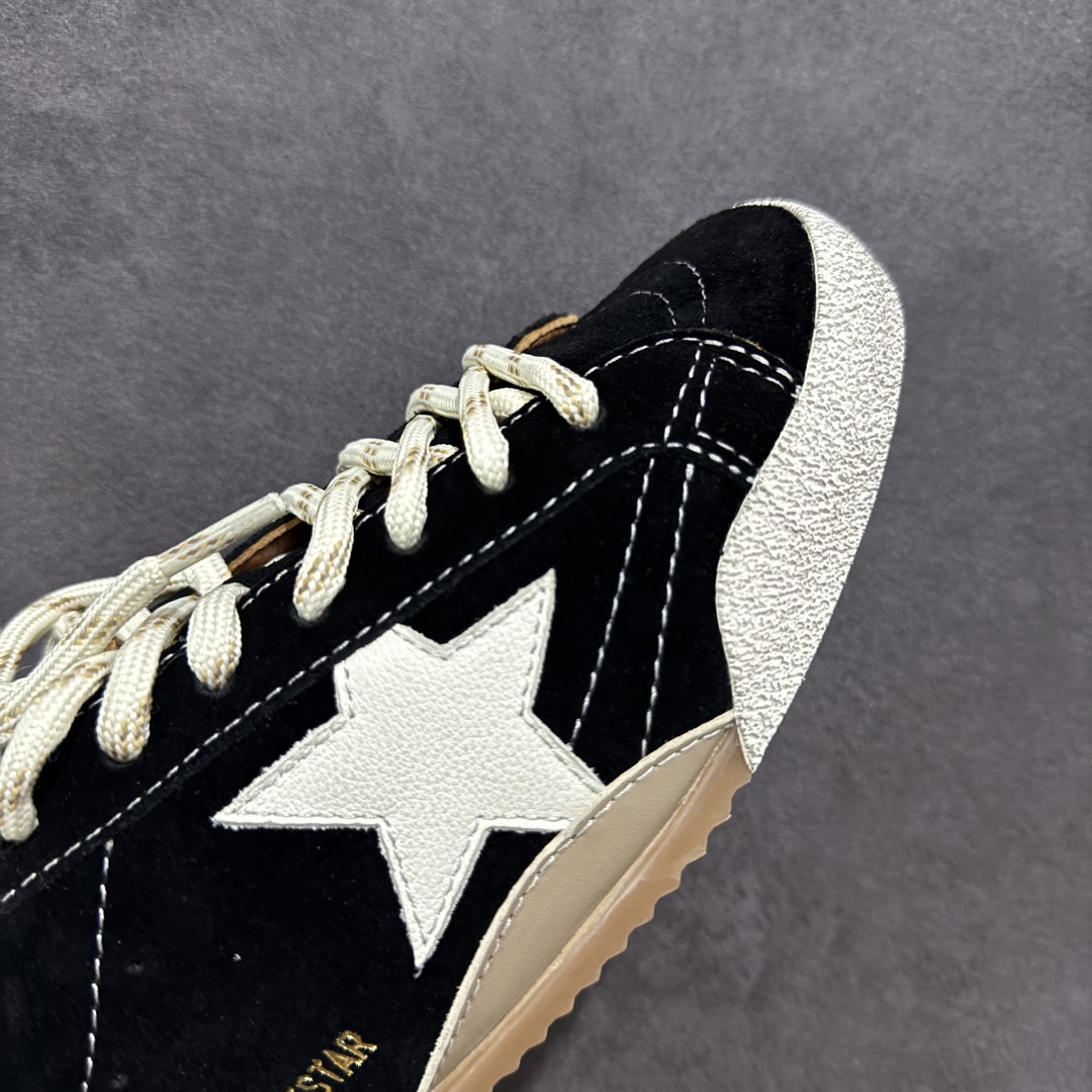 图片[5]-【广东纯原版本】GGDB Golden Goos* 25ss 德训鞋ggdb经典情侣款小脏鞋 火红程度上怼小白鞋，下踩各类小脏鞋！小红书爆款推荐 明星私服上脚示范 ×就是这么百搭 ！再也不用担心洗鞋的问题啦！ 鞋面原版定制牛皮（做旧精髓所在）内里毛巾+牛皮垫脚，原版开模3.5cm内**乳胶鞋垫…… 不规则手工打磨做破鞋面，就连鞋底也是打磨做旧的~~ 尺码：35 36 37 38 39 40-选品中心