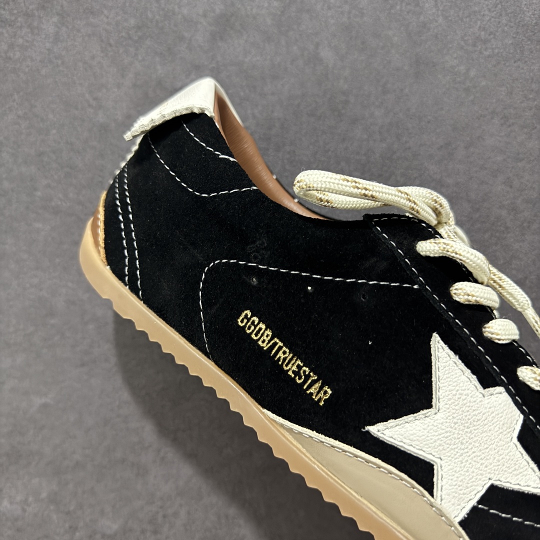 图片[6]-【广东纯原版本】GGDB Golden Goos* 25ss 德训鞋ggdb经典情侣款小脏鞋 火红程度上怼小白鞋，下踩各类小脏鞋！小红书爆款推荐 明星私服上脚示范 ×就是这么百搭 ！再也不用担心洗鞋的问题啦！ 鞋面原版定制牛皮（做旧精髓所在）内里毛巾+牛皮垫脚，原版开模3.5cm内**乳胶鞋垫…… 不规则手工打磨做破鞋面，就连鞋底也是打磨做旧的~~ 尺码：35 36 37 38 39 40-选品中心