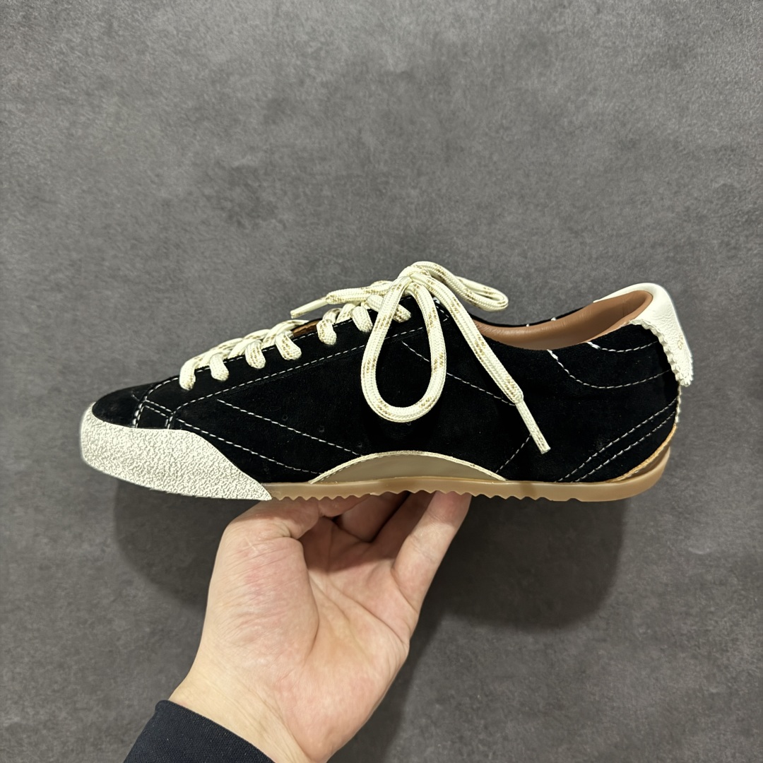 图片[2]-【广东纯原版本】GGDB Golden Goos* 25ss 德训鞋ggdb经典情侣款小脏鞋 火红程度上怼小白鞋，下踩各类小脏鞋！小红书爆款推荐 明星私服上脚示范 ×就是这么百搭 ！再也不用担心洗鞋的问题啦！ 鞋面原版定制牛皮（做旧精髓所在）内里毛巾+牛皮垫脚，原版开模3.5cm内**乳胶鞋垫…… 不规则手工打磨做破鞋面，就连鞋底也是打磨做旧的~~ 尺码：35 36 37 38 39 40-选品中心