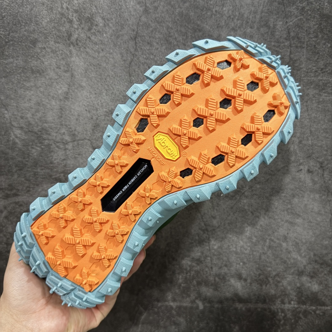图片[9]-【纯原OK版本】Moncler 盟可睐/蒙口 Trailgrip GTX 抗撕裂材质山地户外鞋 鞋身采用Cordura防撕裂尼龙/Gore-Tex防水材质 中底内置全掌碳板 支撑性能拉满 侧边3M反光带 #大底采用RB MD 碳板 TPU 五层分离组合 鞋底搭载Vibram外底提供超强的抓地力和防滑性能 原装大盒包装 内赠Moncler徽章防层袋一副 尺码：36 36.5 37.5 38 38.5 39 40 40.5 41 42 42.5 43 44 44.5 45 46-选品中心
