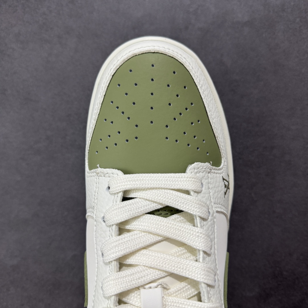 图片[8]-【定制版】NIKE SB Dunk Low x Louis Vuitton 白绿 公司级出品 极力推荐 原装头层材料 独家版型蒸餾加工 帶來的是更好的视觉和脚感体验 大厂纯原品质出货 清洁度 电绣工艺 皮料切割干净无任何毛边 细节完美 货号：CH8311 270 尺码： 36 36.5 37.5 38 38.5 39 40 40.5 41 42 42.5 43 44 44.5 45-选品中心