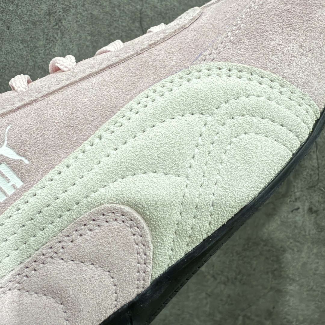 图片[8]-【CS纯原版】Puma Speedcat OG Sparco 彪马罗马阿莫尔系列 复古运动休闲赛车跑鞋 粉白 市场第一梯队品质 版型 细节 烫金走线 完全碾压市场任意版本 欢迎对比🆚 工厂耗时3个月开发 原装档案原数据纸版楦型 采用固色翻毛皮鞋面材质(正确二次成型\’猛帮\’成型工艺🆚区别市面版本!!) 外置原数据开发轻量耐磨橡胶大底💪🏻 全球知名运动品牌PUMA宝马赛车系列 融合了宝马车队的标志性配色 以趣味十足又前卫复古的设计引领潮流 将赛道精神融入街头时尚 开启前卫竞速之旅 主打前卫复古风 Roma鞋款的鞋侧以复古的流线造型 缀以宝马经典Logo 巧妙吸睛 而Speedcat鞋款以亮眼三色条纹元素缀以舒适鞋面 赋予了独特的个性美学 演绎赛车的无尽能量 货号：398846-04 尺码：35-40-选品中心