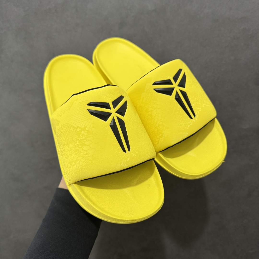 Nike Kobe Offcourt Slide 科比专属配色休闲拖鞋 IF2870-700