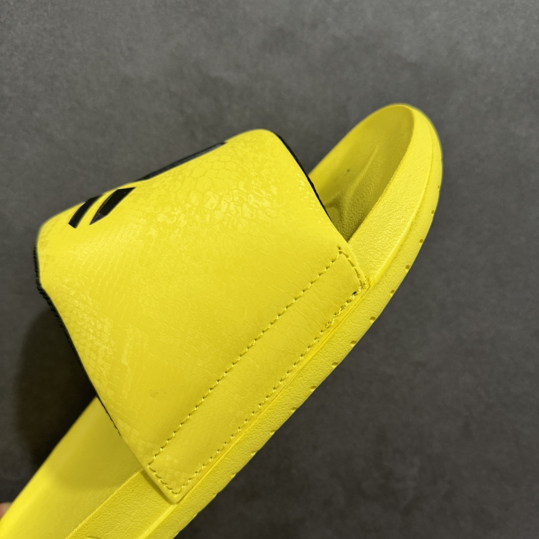 Nike Kobe Offcourt Slide 科比专属配色休闲拖鞋 IF2870-700
