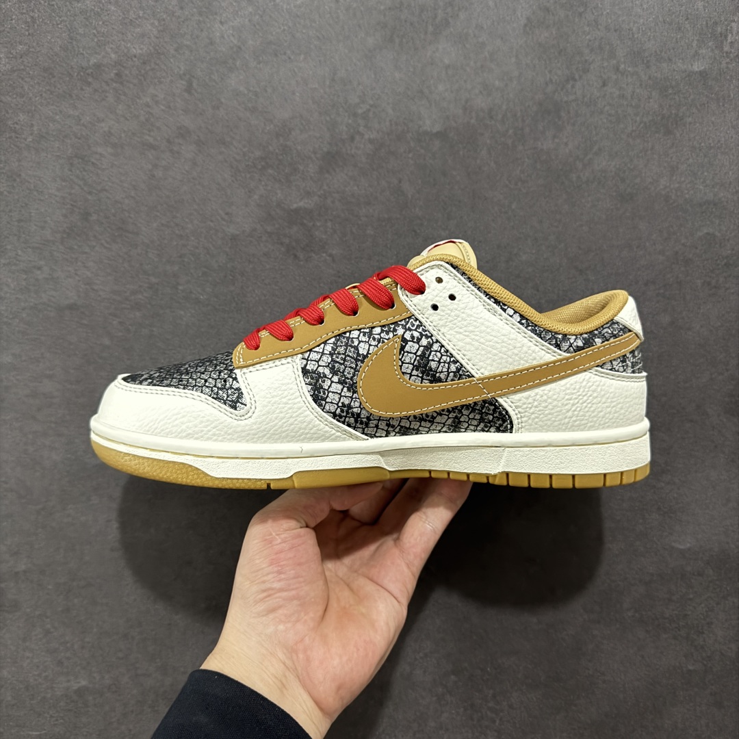图片[2]-【定制版】Nike SB Dunk Low 蛇年限定 白黑黄小钩 纯原大厂出品 极力推荐 原装头层材料 独家版型蒸餾加工 帶來的是更好的视觉和脚感体验 大厂纯原品质出货 清洁度 电绣工艺 皮料切割干净无任何毛边 细节完美 货号：CY5979 102 尺码：36 36.5 37.5 38 38.5 39 40 40.5 41 42 42.5 43 44 44.5 45-选品中心
