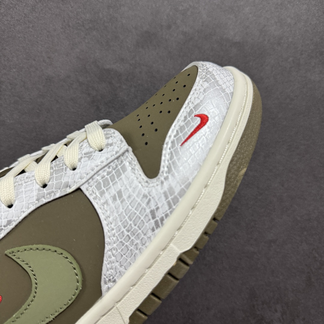 图片[5]-【定制版】Nike SB Dunk Low 龙年限定 银棕榈三小钩 纯原大厂出品 极力推荐 原装头层材料 独家版型蒸餾加工 帶來的是更好的视觉和脚感体验 大厂纯原品质出货 清洁度 电绣工艺 皮料切割干净无任何毛边 细节完美 货号：CY5979 109 尺码：36 36.5 37.5 38 38.5 39 40 40.5 41 42 42.5 43 44 44.5 45-选品中心