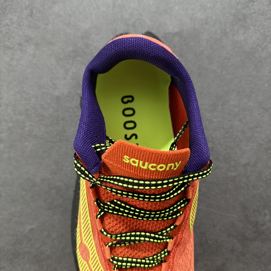 图片[7]-【公司级】SAUCONY索康尼 ENDORPHIN PRO系列啡鹏4男女低帮缓震跑步鞋 索康尼推出的EndorphinPro4跑鞋是一款外观激进但脚感舒适的跑鞋，采用了全新的中底设计和鞋面工程，保留了软弹脚感和稳定支撑，适合进阶跑者和喜欢软弹脚感的跑者选择。 尺码：36 36.5 37.5 38 38.5 39 40 40.5 41 42 42.5 43 44 45-选品中心