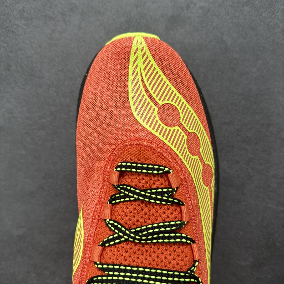 图片[8]-【公司级】SAUCONY索康尼 ENDORPHIN PRO系列啡鹏4男女低帮缓震跑步鞋 索康尼推出的EndorphinPro4跑鞋是一款外观激进但脚感舒适的跑鞋，采用了全新的中底设计和鞋面工程，保留了软弹脚感和稳定支撑，适合进阶跑者和喜欢软弹脚感的跑者选择。 尺码：36 36.5 37.5 38 38.5 39 40 40.5 41 42 42.5 43 44 45-选品中心