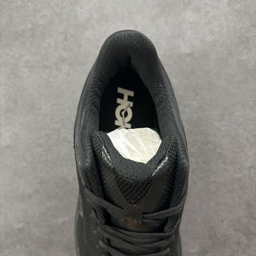 图片[7]-【HK版本】HOKA ONE ONE Bondi 9 WIDE 邦迪九代舒适防滑耐磨低帮休闲跑步鞋 专业大厂出品 市面顶级品质 细节只对比原版 无任何差别 原材料打造 HOKA ONE ONE是来自美国的跑步鞋知名品牌，创立于2009年，始终致力于为所有跑者提供更新、更好的跑步装备。相比常规跑鞋，HOKA ONE ONE特别研发使用性能独特的几何形跑鞋中底，此种鞋底更厚、更高、回弹性也更好，除了卓越的缓冲性能，它还能內各种阶段的跑者带来更具动感、更加稳定的跑步体验。HOKAONE ONE从设计之初就清楚意识到，要保证跑者步幅的均匀一致，双脚自然而然的运动至关重要。 尺码：36 36.5 37.5 38 38.5 39 40 40.5 41 42 42.5 43 44 44.5 45-选品中心