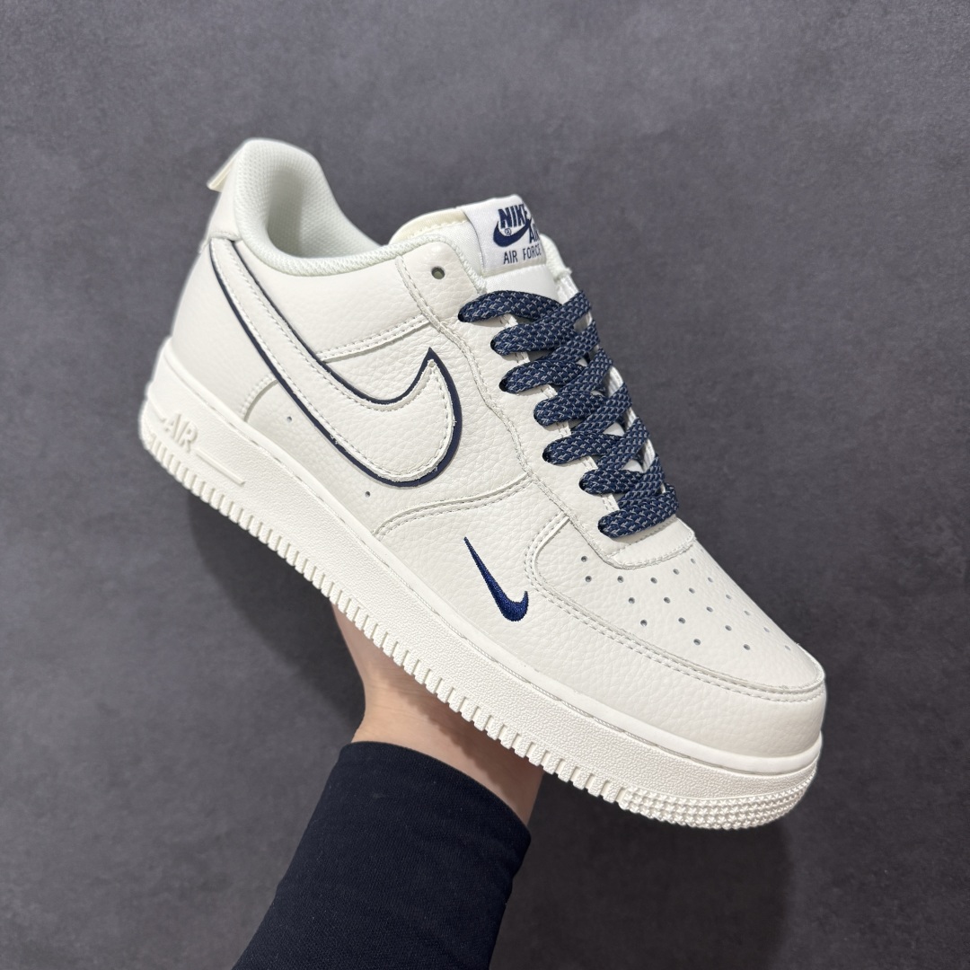 240 【定制版】Nike Air Force 1'07 Low 满天星低帮空军一号休闲板鞋 MJ0319-026