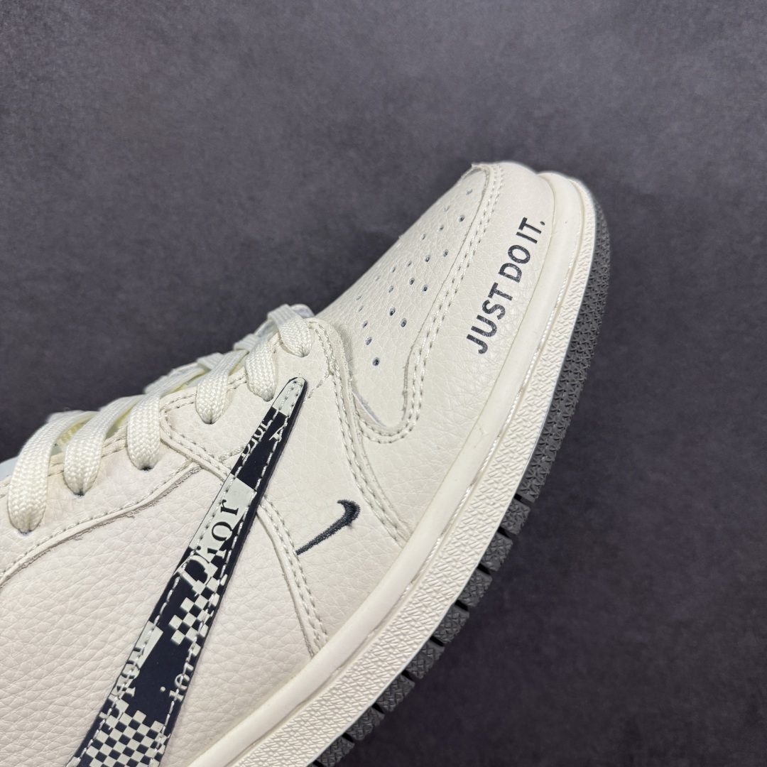 280 【定制版】Travis Scott x Nike Air Jordan 1 Low x DIOR Air Jordan 1 Low 反转白黑小勾倒钩 LD2025-021
