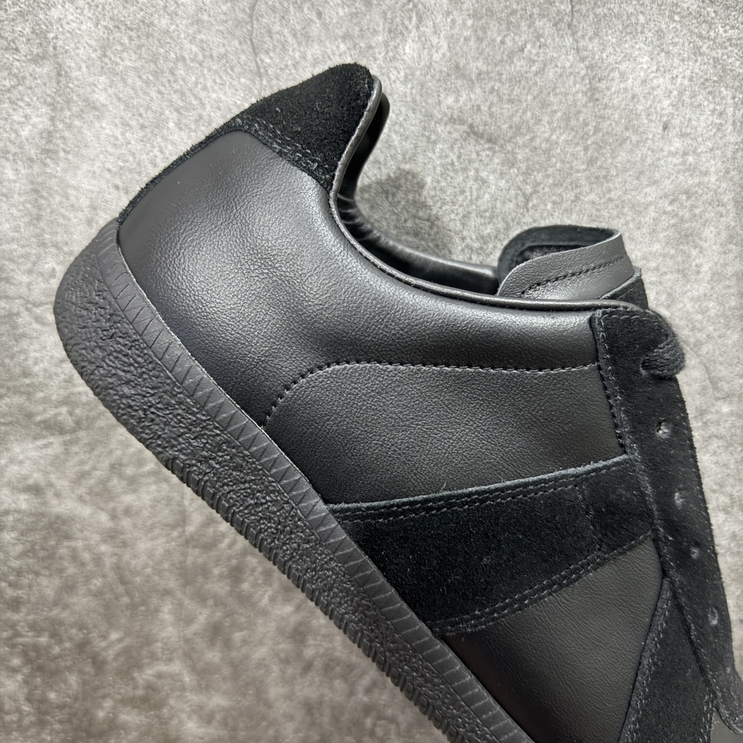 400 【渠道版】Maison Margiela MM6梅森马吉拉 Calfskin Replica 复古 德训 时尚板鞋