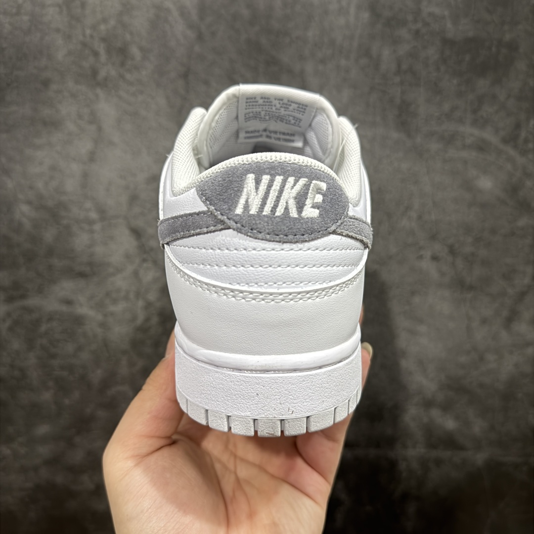  
【免修】Nike SB Dunk Low 白灰 
原装头层材料 独家版型蒸餾加工
帶來的是更好的视觉